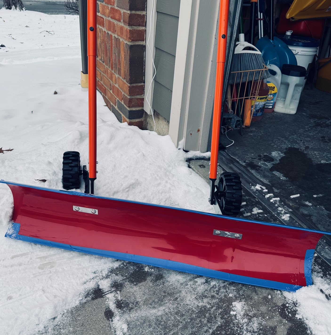 VEVOR Snow Pusher Shovel, 36 inch Wide Push Snow Shovel Plow for Driveway customer photo 1