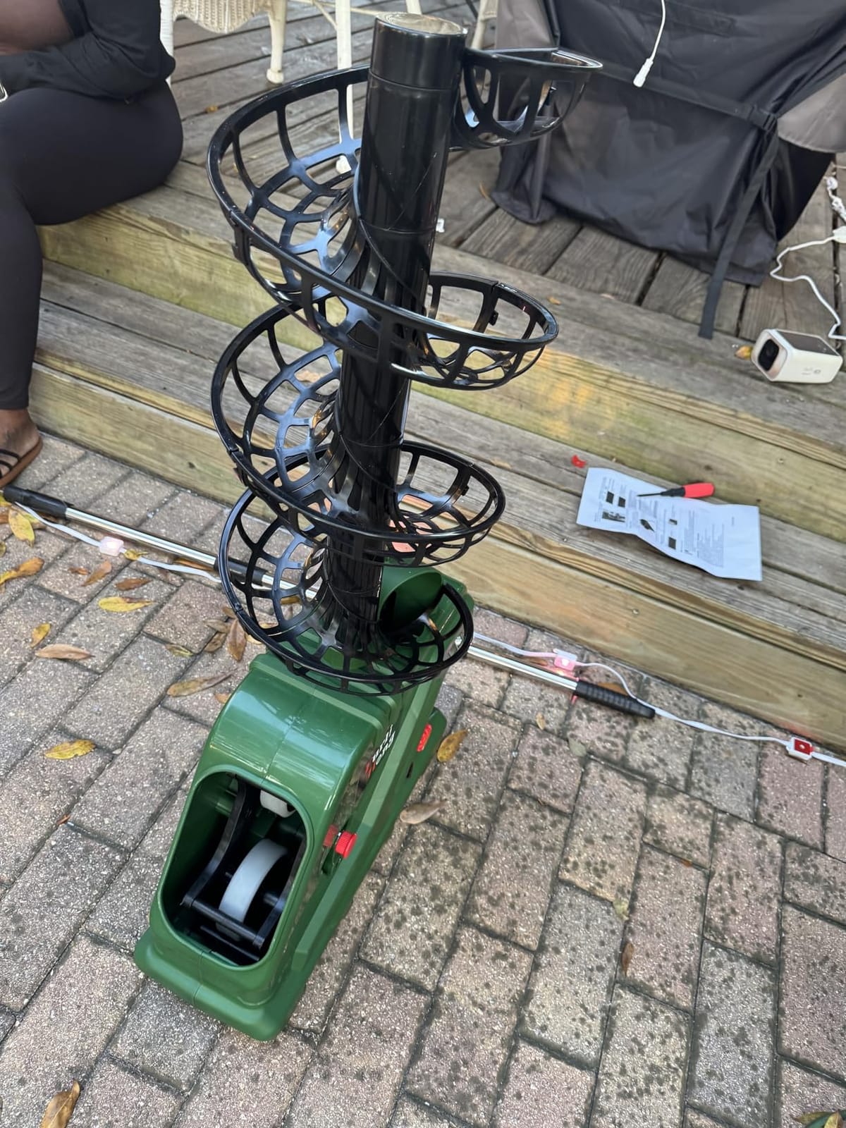Furlihong 3819BH Portable Tennis Ball Machine customer photo 1