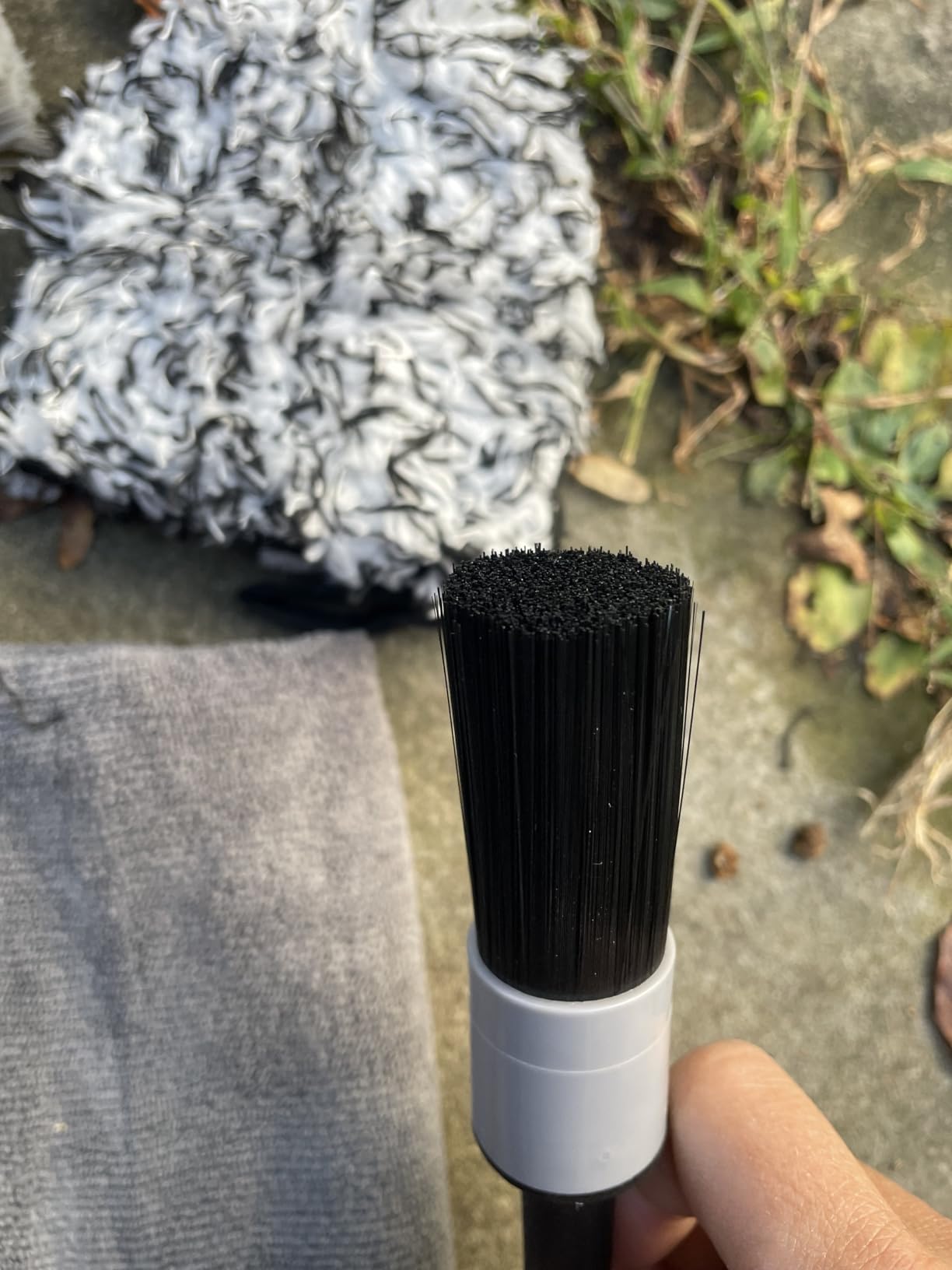 oesee 8PCS Wheel Cleaning Kit with Microfiber Brush & Rubber Grip Tire Brush, Twist Loop Drying Towel, Detailing Brush, Applicator for Car Rim and Tire Care customer photo 2