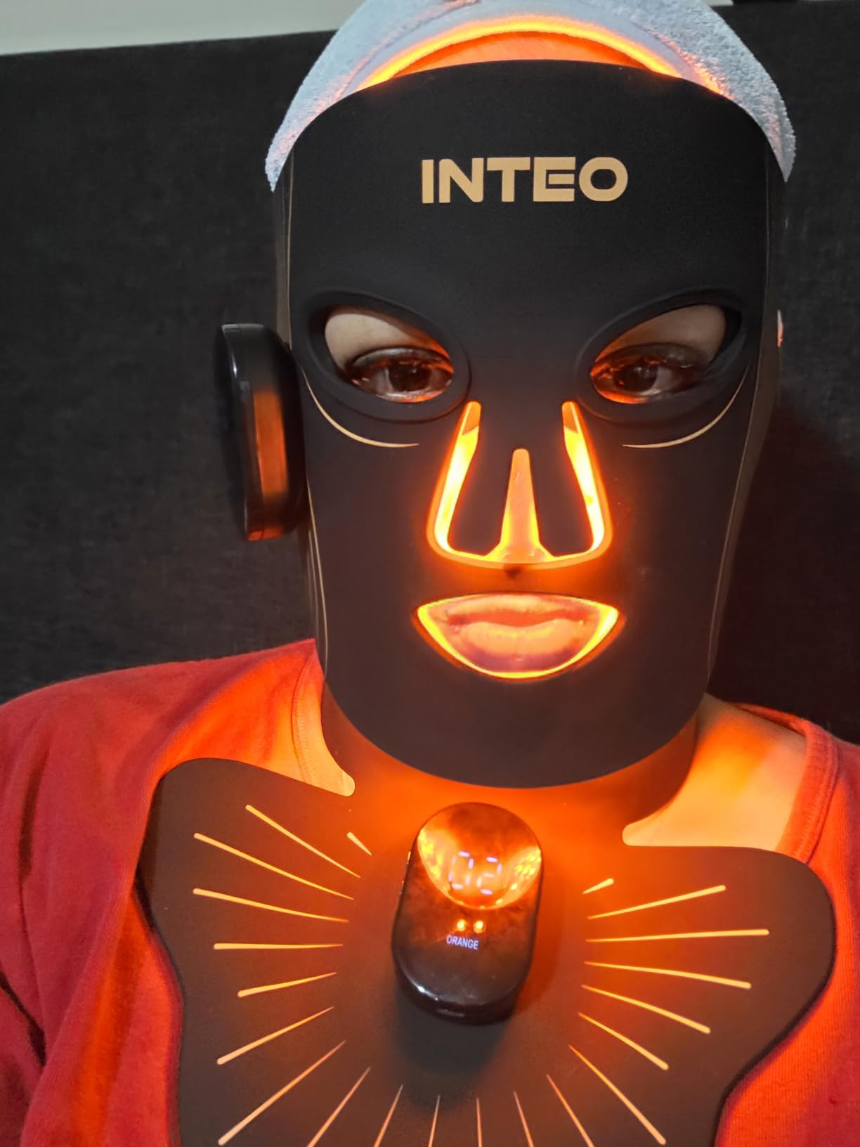 Red Light Therapy Mask for Face & Neck, Wireless LED Face Mask, 4 Modes customer photo 2