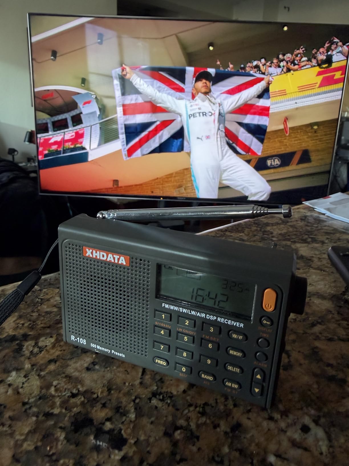 XHDATA R108 Portable Radio AM/FM/SW/LW/Airband Shortwave Radio Receiver customer photo 1