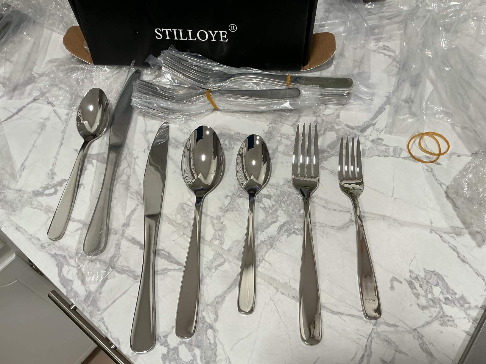 18/10 Silverware Set for 8, 40 Piece Stainless Steel Flatware Set Cutlery customer photo 2
