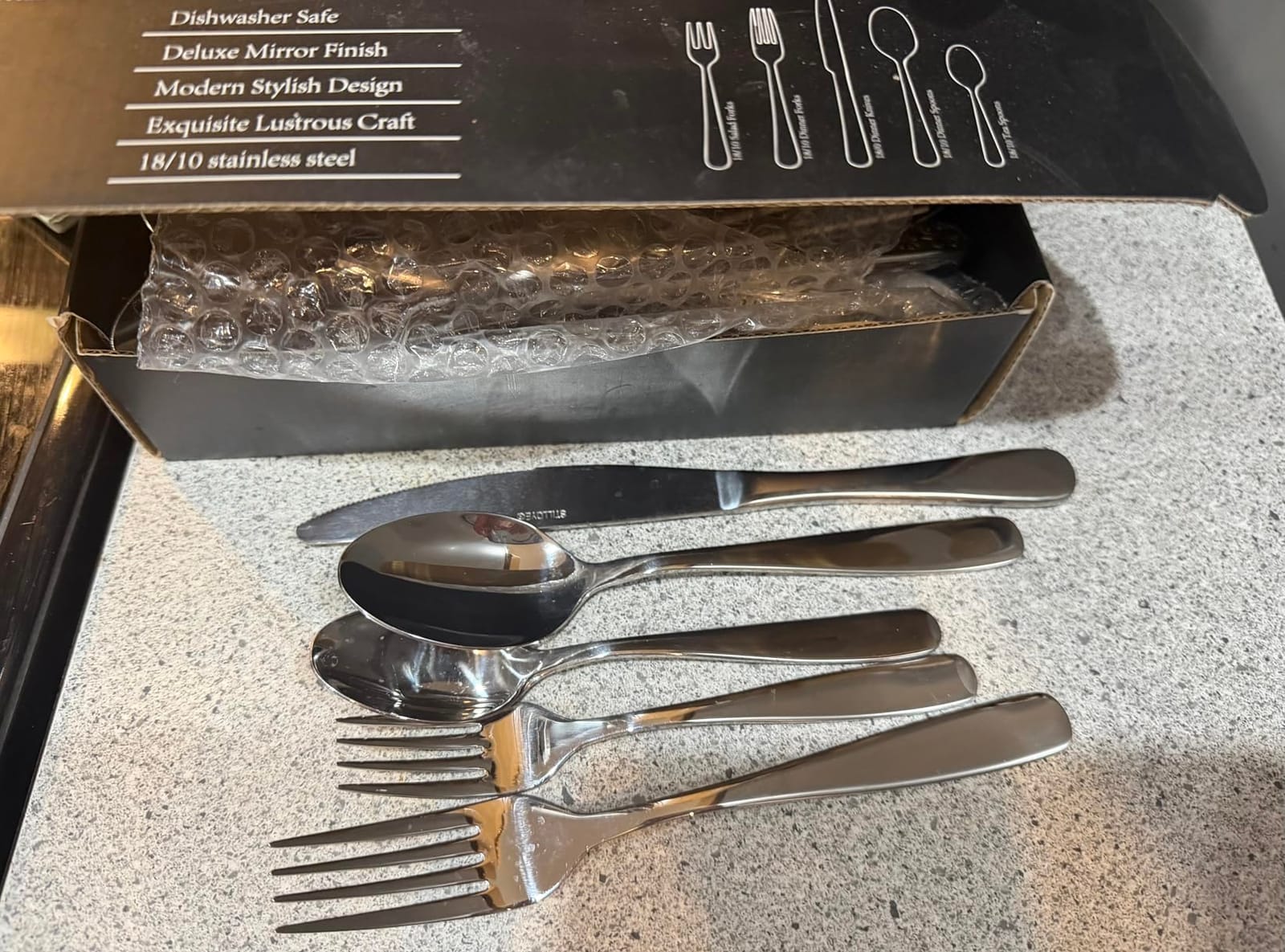 18/10 Silverware Set for 12, 60 Piece Stainless Steel Flatware Cutlery Set | Mirror Polished knives Forks and Spoons Utensils Heavy Silverware Sets, Dishwasher Safe for Dinner Home Kitchen,Wedding Party customer photo 2