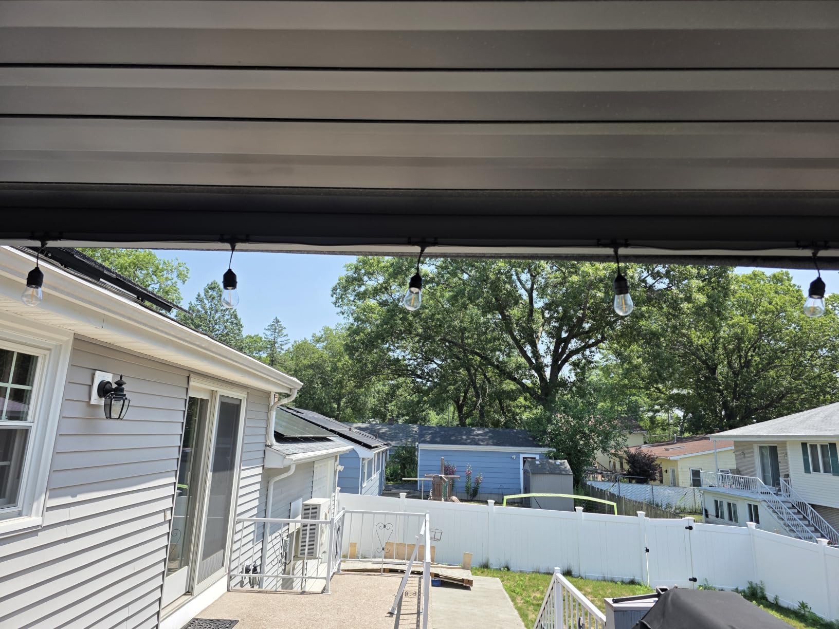 MIRADOR 80S 10'x20' Louvered Pergola with 10FT Shade Screen for Outdoor Deck Lawn Garden Backyard Patio Porch,Charcoal customer photo 2