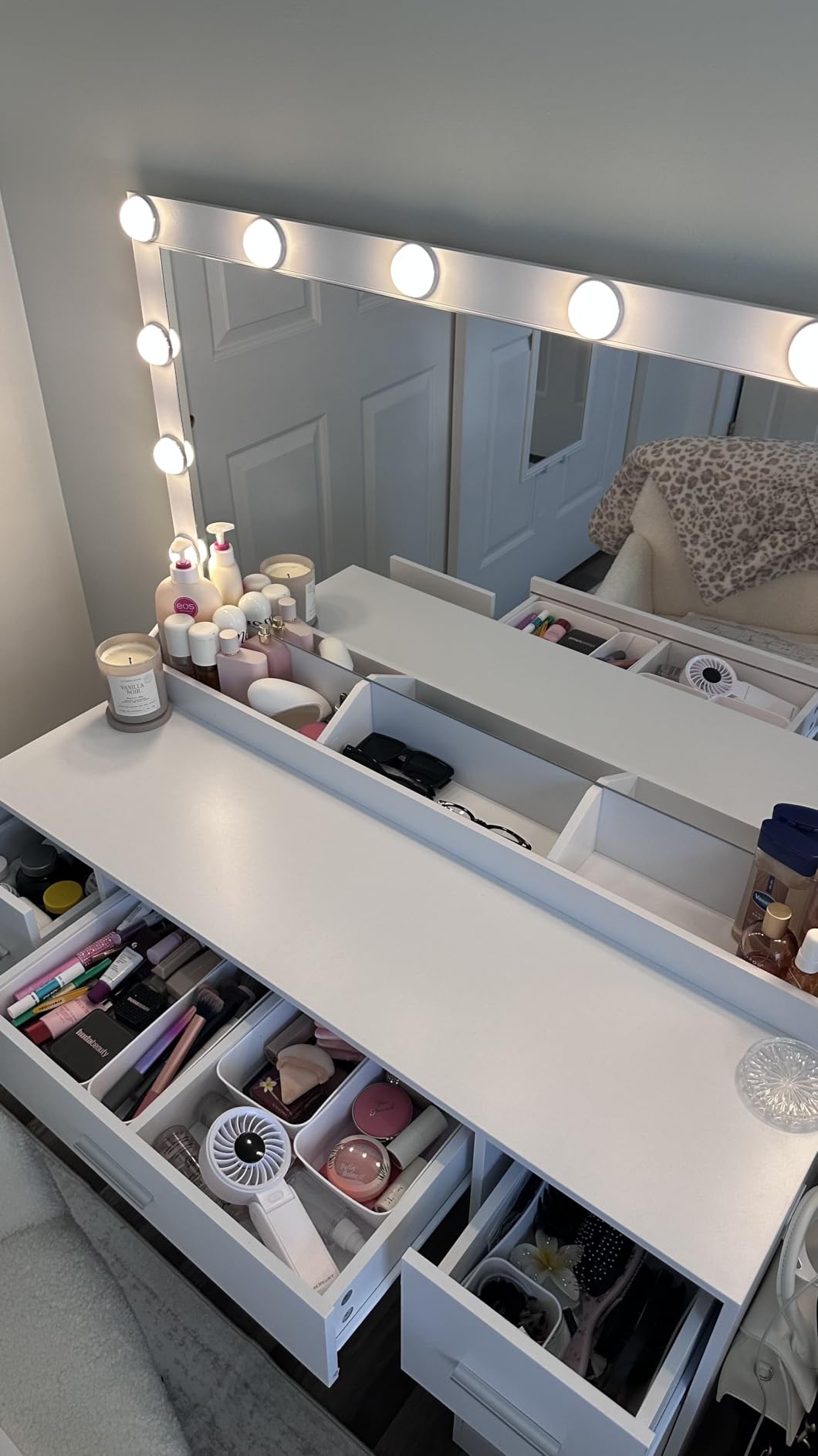FIONESO Vanity with Large Mirror and 12 LED Lights, Vanity Desk with 7 Drawers & Hairdryer Holder, Makeup Vanity Desk with Charging Station for Women, Girls, 3 Lighting Color Adjustable, White customer photo 2