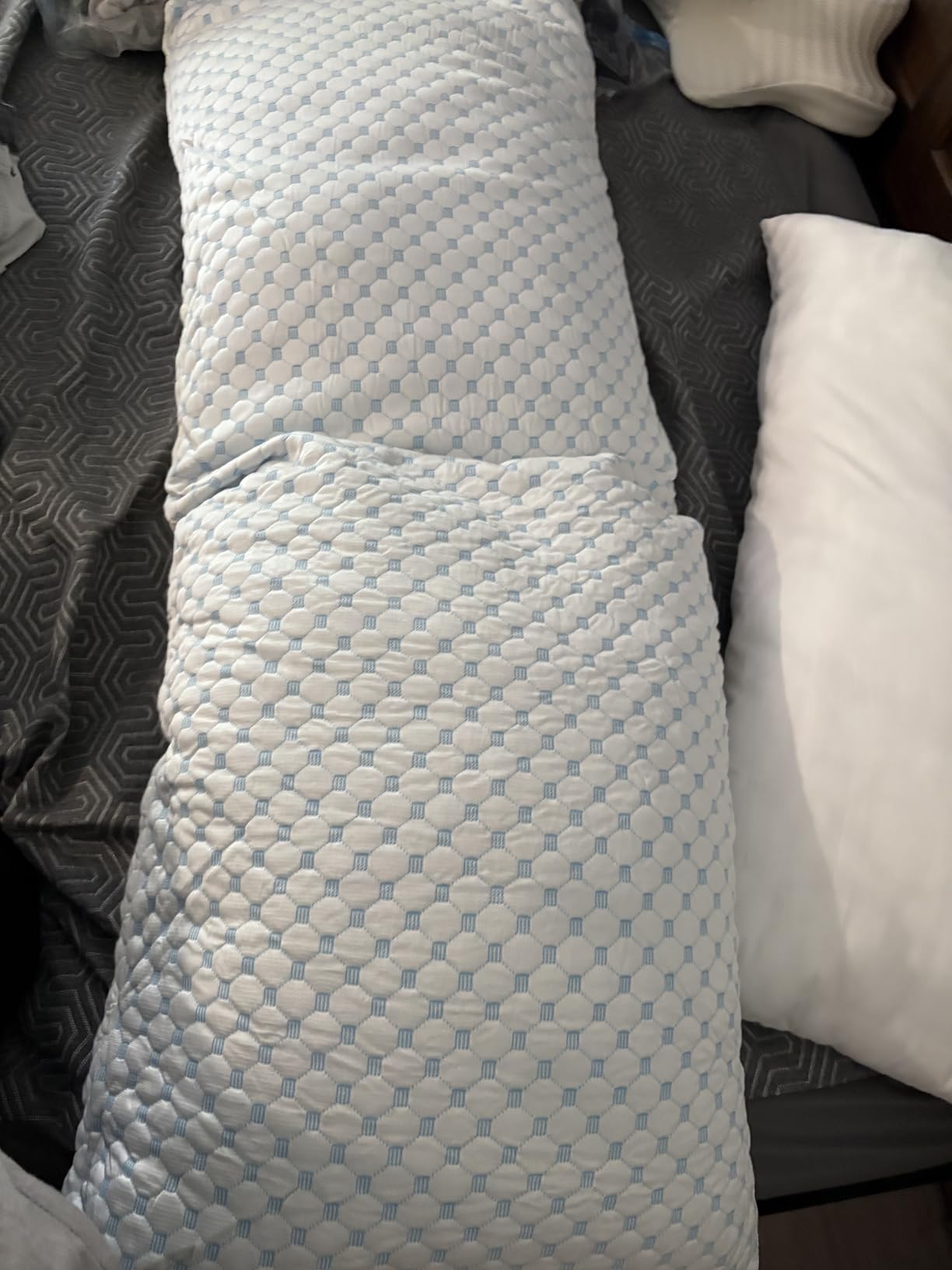 Nestl Cooling Pillows Queen Size Set of 2, Luxury Shredded Memory Foam Pillows for Sleeping 2 Pack, Adjustable Cold Gel Pillow for Hot Sleepers Supportive Cool Pillow for Side Back Stomach Sleepers customer photo 2