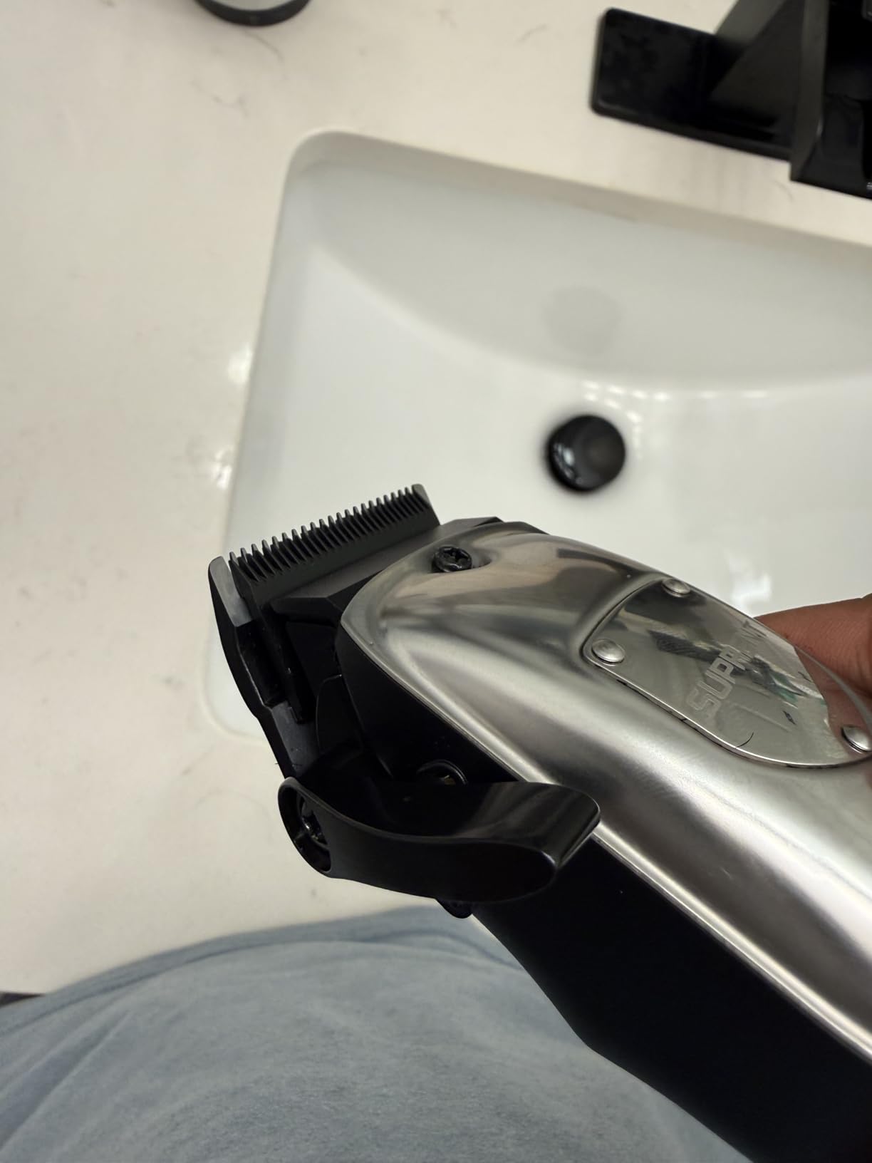 SUPRENT FANGS Professional Barber Clippers - High-Performance 13,000 RPM Vector Motor Hair Clipper Barber Trimmer Set, Professional Haircutting Kit with AI Speed Control, Patented U-Teeth Blade(black) customer photo 2
