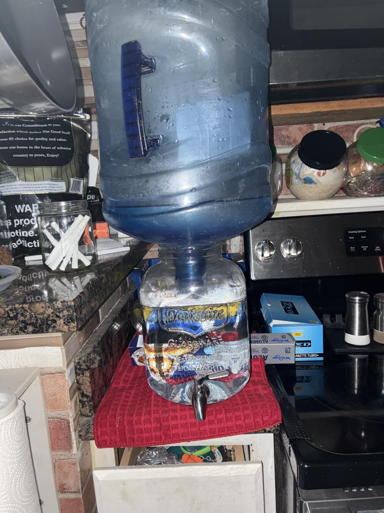 DD&HAPP 2 Gallon Glass Drinks For Parties With Stand.Stainless Steel Spigots & Metal Stand,Large Capacity Beverage Dispenser for Party,Infused Water,Iced Tea,Lemonade,Outdoor,Commercial Use. customer photo 1