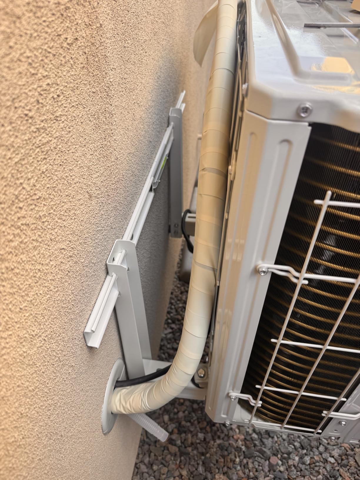 12000 BTU Mini Split Air Conditioner, 115V 22 SEER2 AC & Heat Pump | Quiet ductless system for up to 750 Sq.Ft. Features R32 refrigerant, WiFi smart control & complete installation kit. customer photo 2