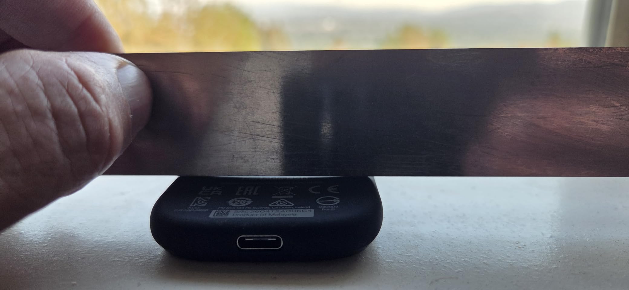 SANDISK 1TB Extreme Portable SSD (New Model) - up to 2000MB/s Transfer speeds, USB Type-C connectivity, Reliable Durability - Black - SDSSDE70-1T00-G25 customer photo 2