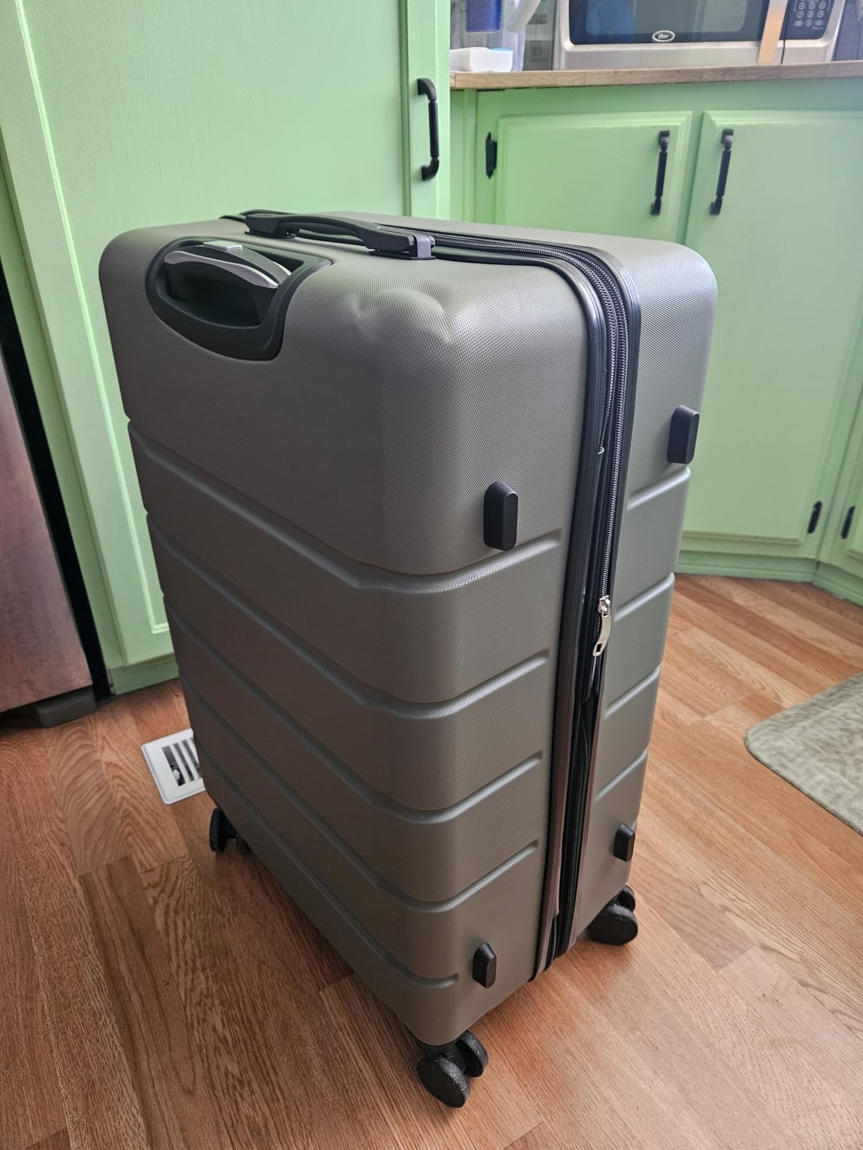 OLIXIS 3-Piece Luggage Set, Carry On Suitcases with Spinner Wheels, Expandable Travel Luggage with TSA Approved Lock & ABS Hard Shell, Black, 20/24/28 Inch customer photo 2
