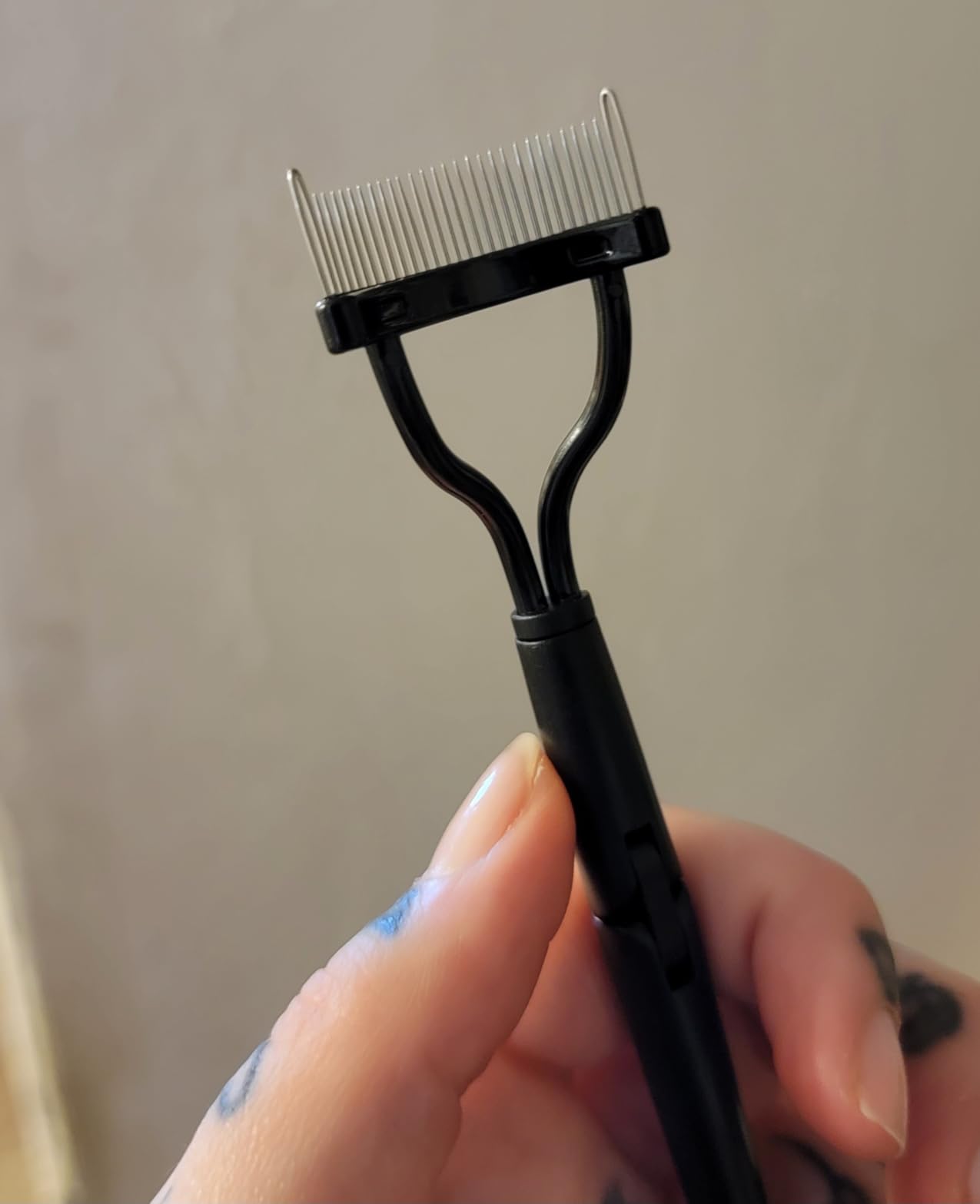 Pinkiou Heated Eyelash Curler for Women customer photo 2