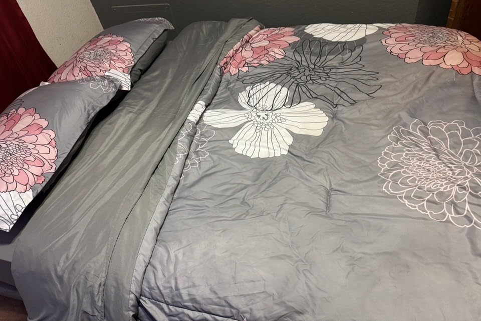 King Adjustable Bed Base Frame, Massage & Wireless Remote, Dual USB Ports,Ergonomic Upholstered Bed Frame, Lift Motor, Under Bed Lighting, Independent Head and Foot Tilt customer photo 1