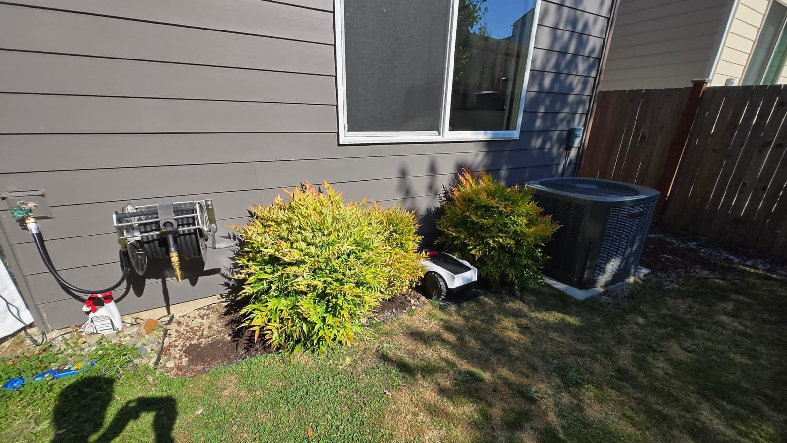 ECOVACS Goat A3000 LiDAR PRO Robotic Lawn Mower for Up to 3/4 Acre customer photo 1