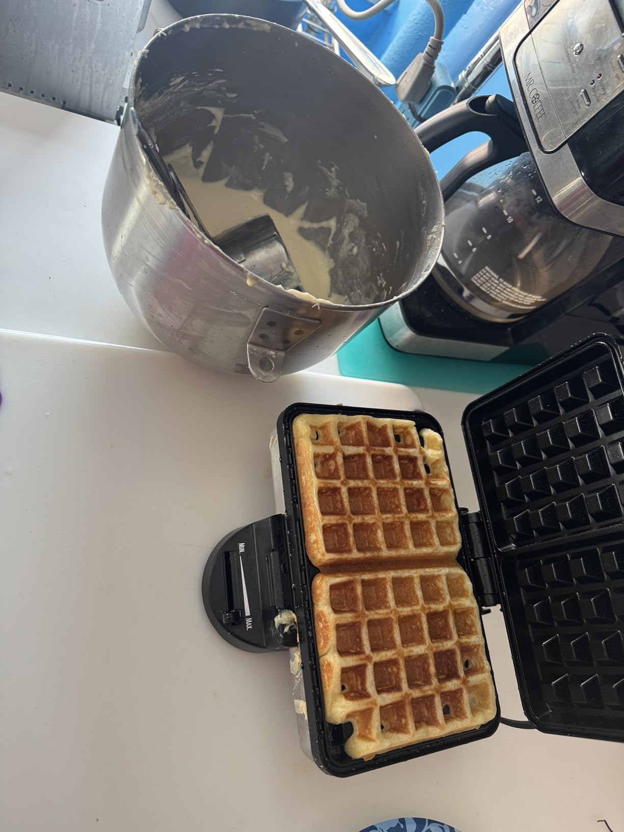 Hamilton Beach Belgian Waffle Maker with Shade Control customer photo 2