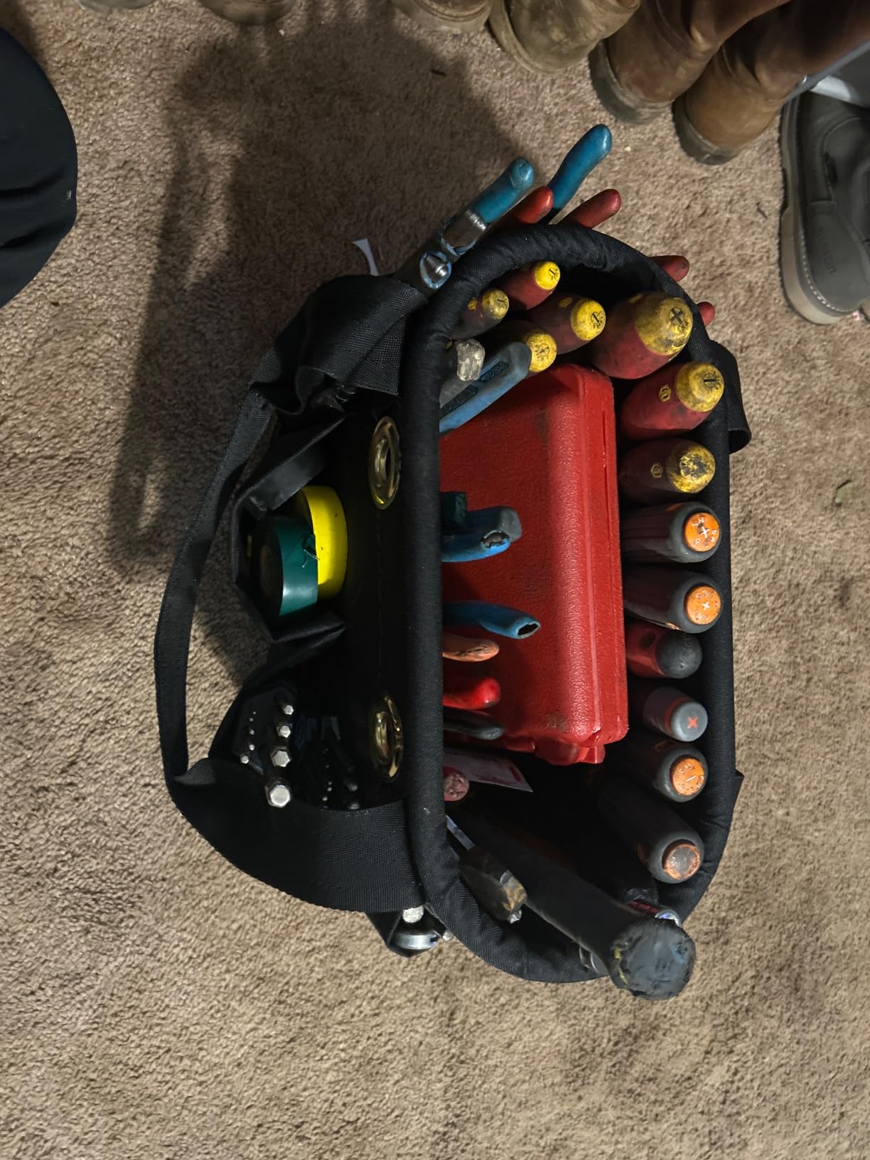 Klein Tools 5144BHB14OS Hard-Body Bucket, Aerial Oval Tool Bucket with Drain Holes, 29 Pockets customer photo 2