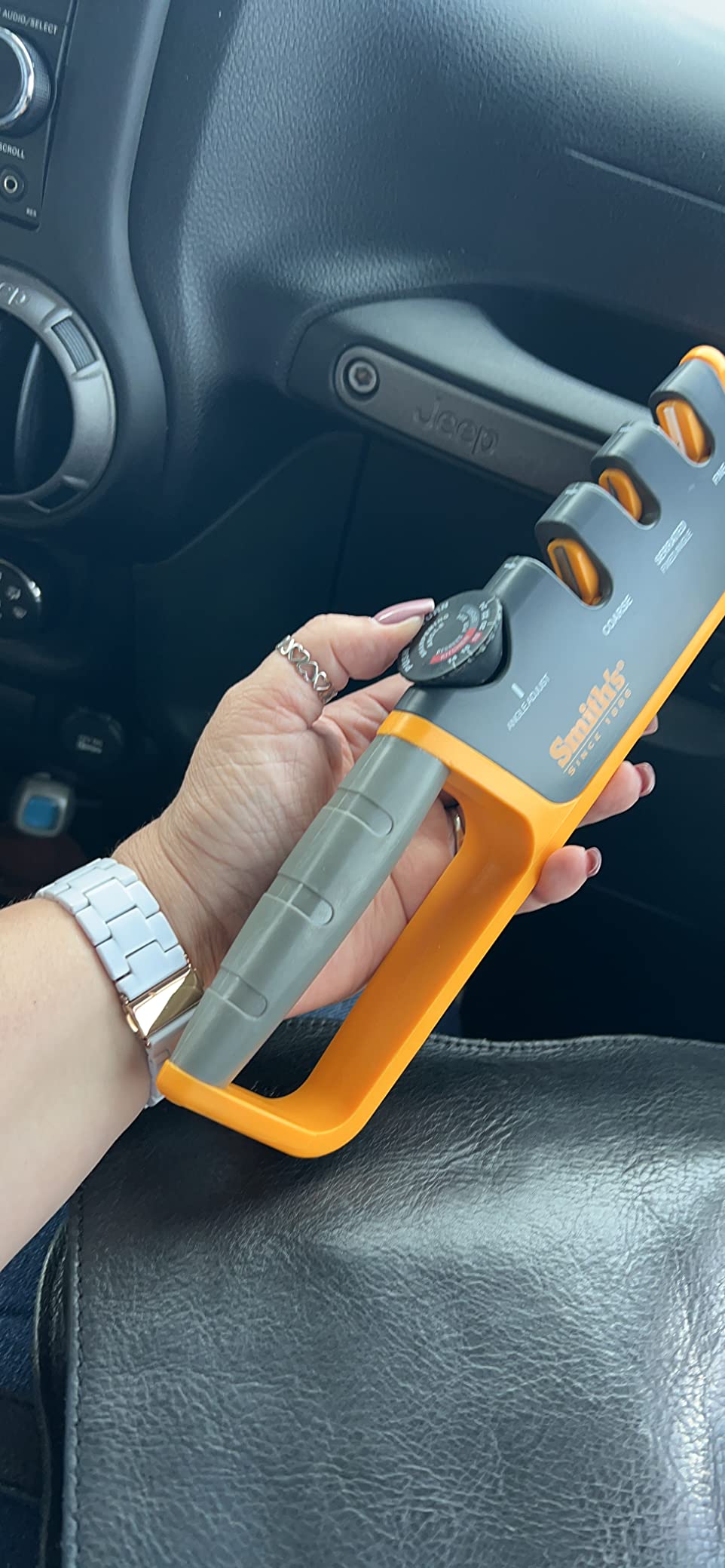 Smiths Adjustable Manual Knife Sharpener Gray/Yellow S-50264 customer photo 1