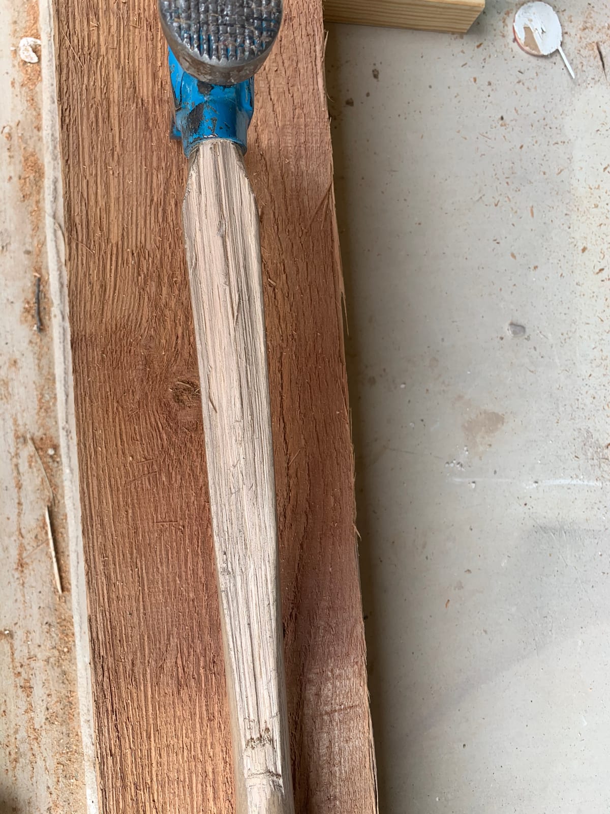 OX 22 oz Framing Hammer Milled Face with Wood Handle Hammers Made from American Hickory - Claw Martillos De Construccion customer photo 1