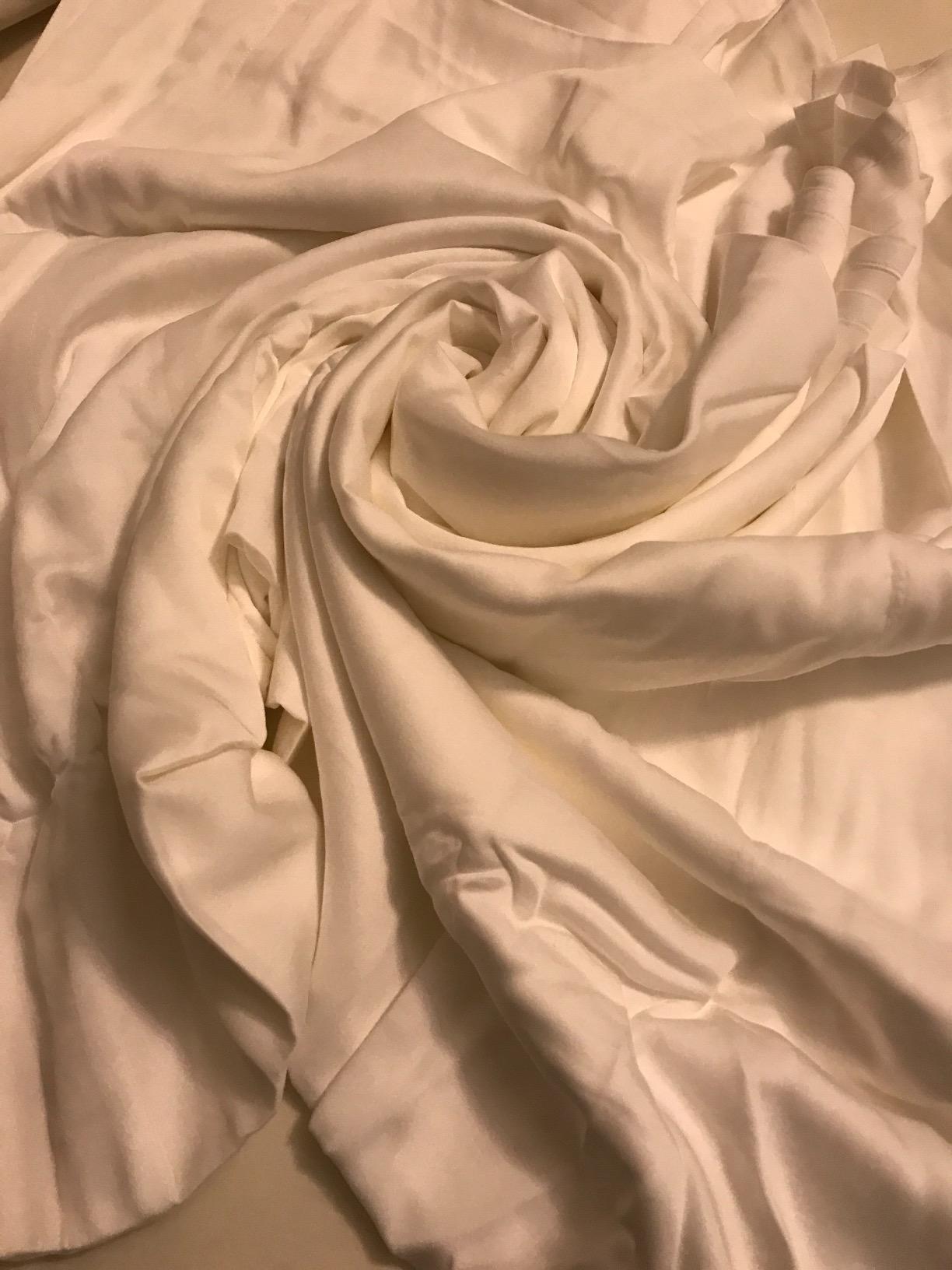 Hotel Sheets Direct 4 Piece Bed Sheet Set King Size, 100% Viscose Derived from Bamboo Sheets Set with 2 Pillowcases, Cooling & Breathable Luxury Bedding, Moisture-Wicking & Silky Soft Texture, White customer photo 2