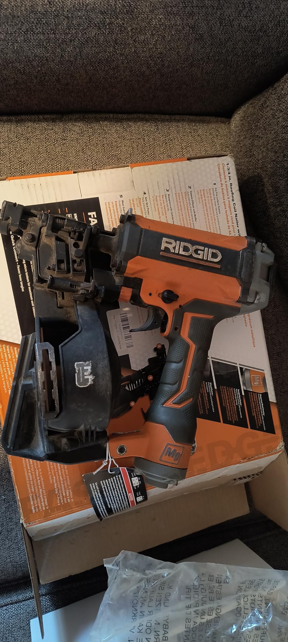 Pneumatic 15 DEG. 1-3/4 in. Coil Roofing Nailer customer photo 2
