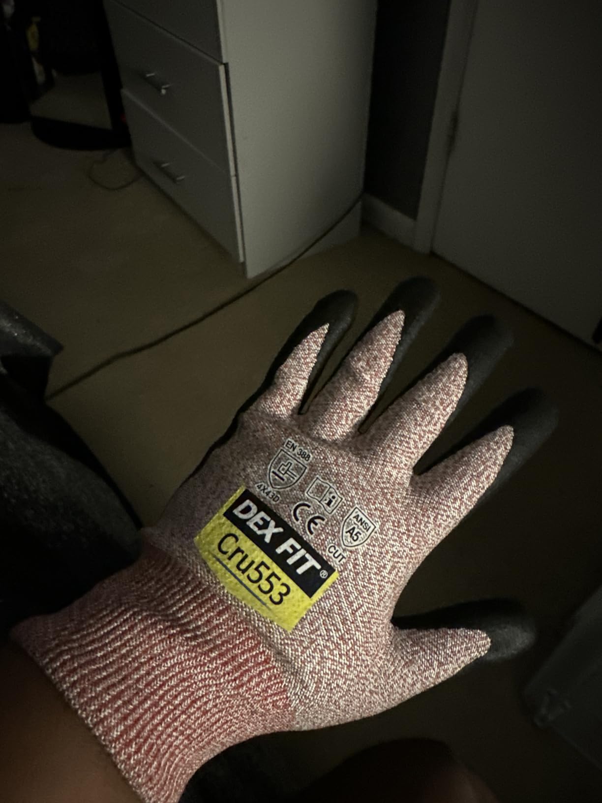 DEX FIT Level 5 Cut Resistant Gloves Cru553, 3D-Comfort Fit, Firm Grip, Thin & Lightweight, Touch-Screen Compatible, Durable, Breathable & Cool, Machine Washable; Grey L (9) 1 Pair customer photo 1
