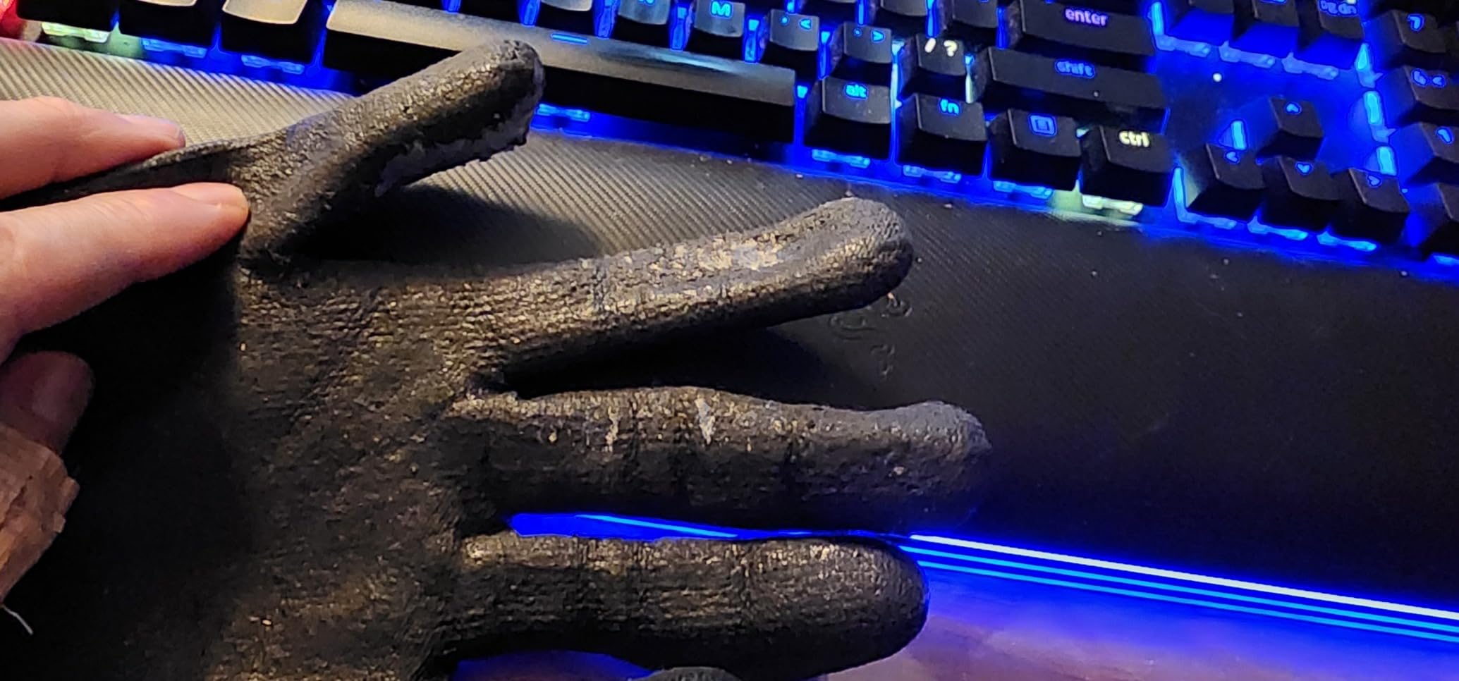 DEX FIT Level 5 Cut Resistant Gloves Cru553, 3D-Comfort Fit, Firm Grip, Thin & Lightweight, Touch-Screen Compatible, Durable, Breathable & Cool, Machine Washable; Grey L (9) 1 Pair customer photo 2