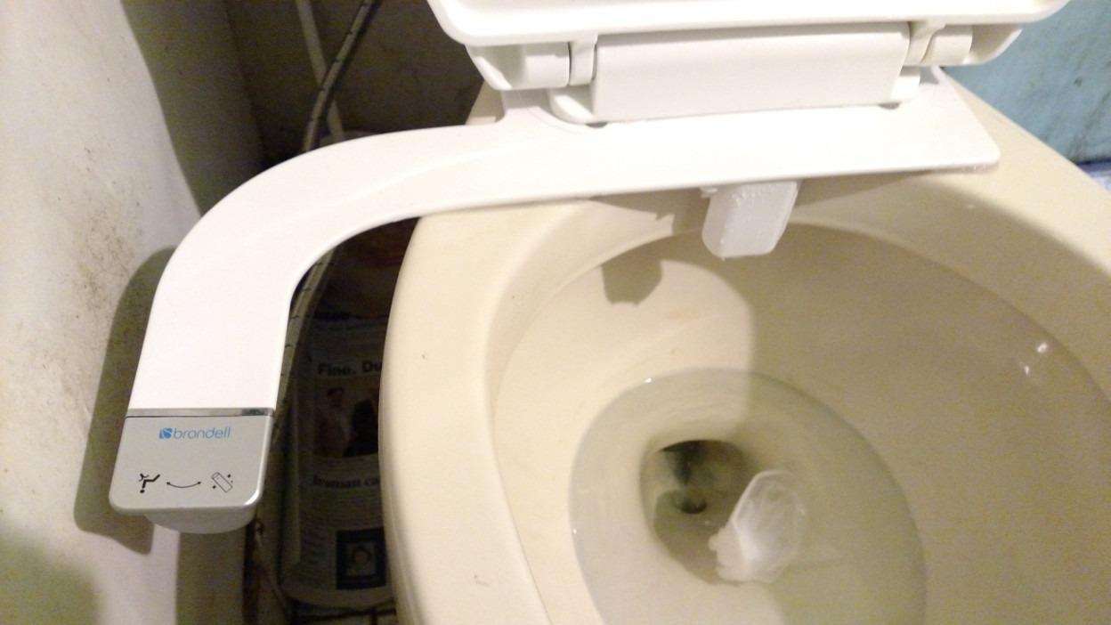 Brondell Bidet - Thinline SimpleSpa SS-150 Fresh Water Spray Non-Electric Bidet Toilet Attachment in White with Self Cleaning Nozzle and SafeCore Internal Valve customer photo 2