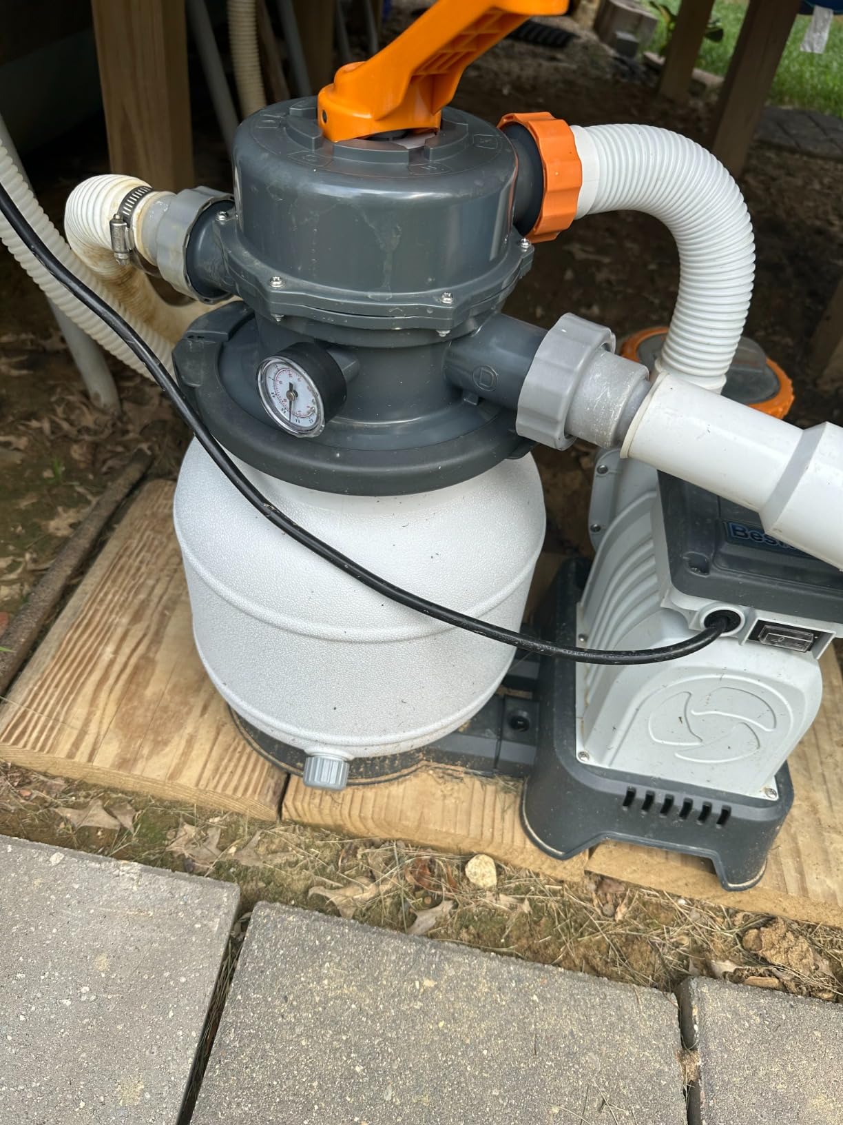 Bestway 58498E Flowclear 1500 Gallon Sand Filter Pool Pump for Above Ground 300 to 11,200 Gallon Swimming Pools with Adapter (Sand is Sold Separately) customer photo 2