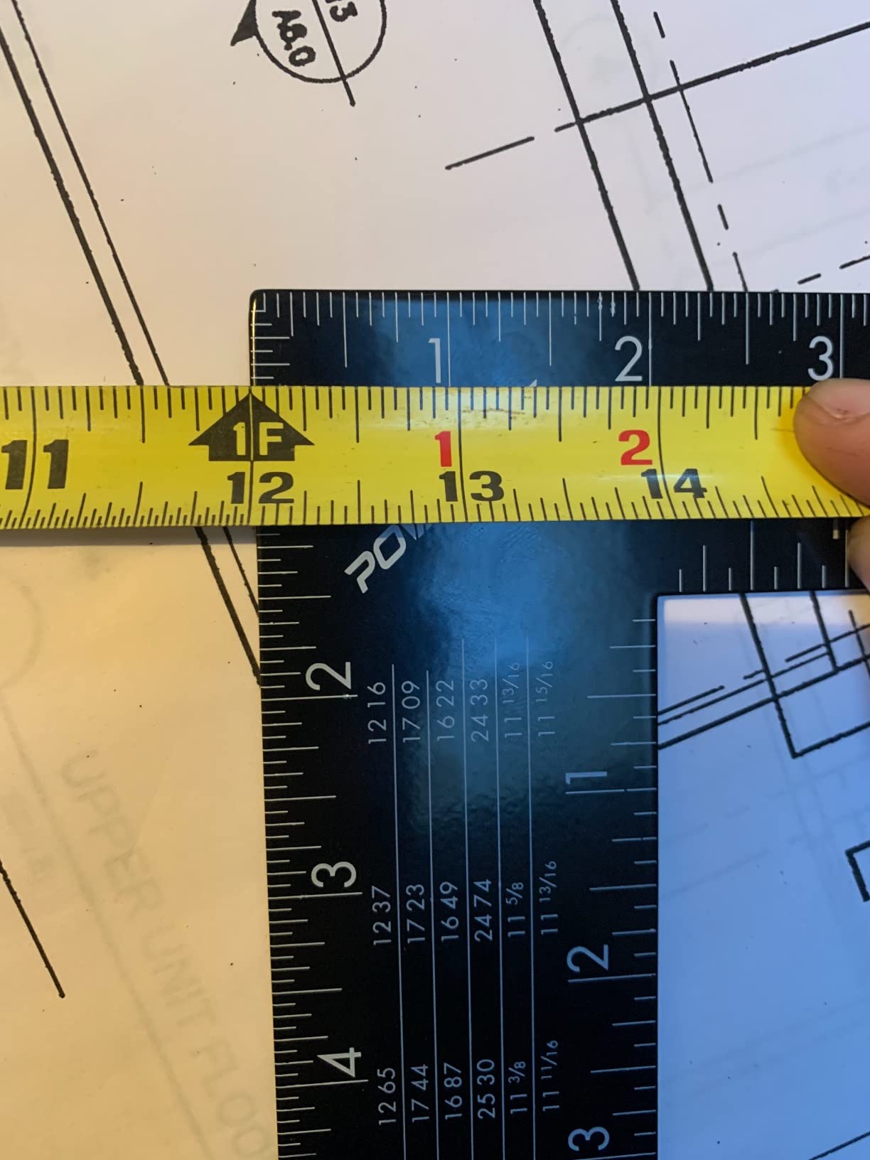 POWERTEC Framing Square, 16 x 24 Inch Steel Carpenter Square with Rafter Tables, Framing Tools & Right Angle Ruler for Carpenter, Woodworking, Construction (80008) customer photo 1