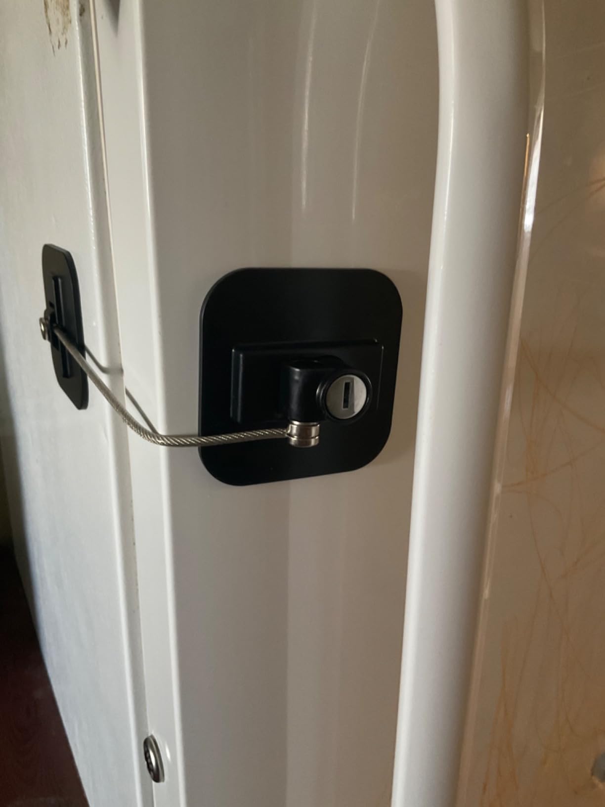 Fridge Lock,2 Pack Refrigerator Locks with Keys,Freezer Lock and Child Safety Cabinet Lock,Black Fridge Lock customer photo 2