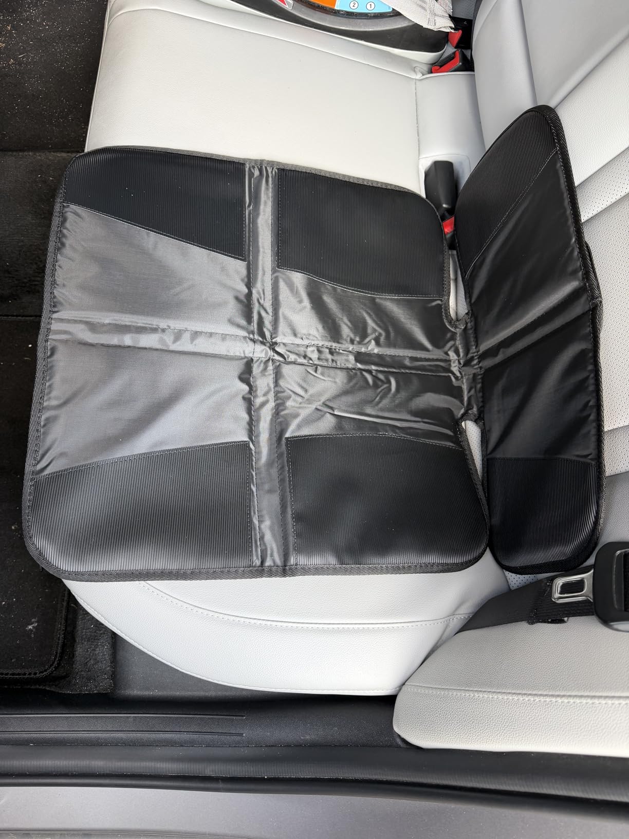 Kaiphy Car Seat Protector - Seat Protection Mat - Thick Padding - Durable, Waterproof Fabric, Leather Reinforced Corners & 3 Pockets for Handy Storage Black customer photo 1