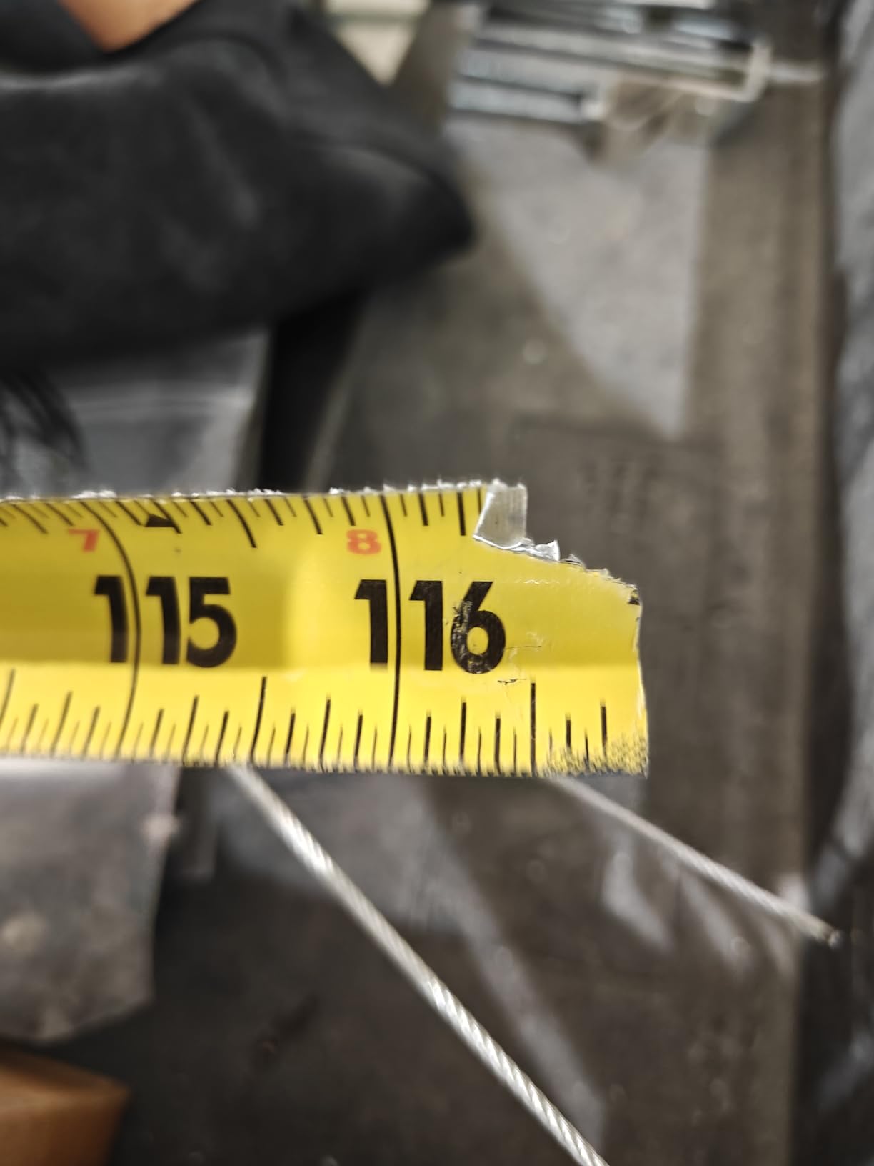 Klein Tools 9225 Tape Measure, Heavy-Duty Measuring Tape with 25-Foot Double-Hook Double-Sided Nylon Reinforced Blade, with Metal Belt Clip customer photo 1