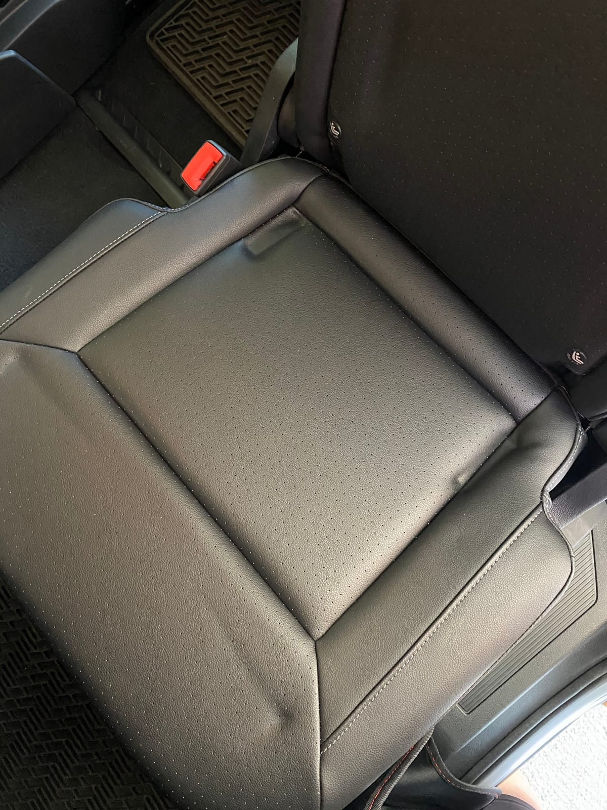 Gimars Car Seat Protector, 2 Pack, Waterproof 600D Fabric Carseat Protector Car Seat Cover for Child Car Seat with Nonslip Backing Mesh Pockets for Baby and Pet SUV Sedan Truck Leather Seats customer photo 2
