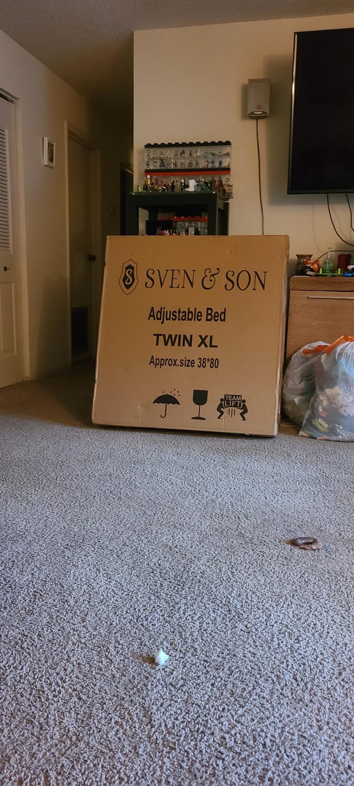 Sven and Son Essential Adjustable Bed Base (Frame Only), Easy Assembly, Head and Foot Lift, Memory Positions, Zero Gravity, Wireless Remote - Queen customer photo 1