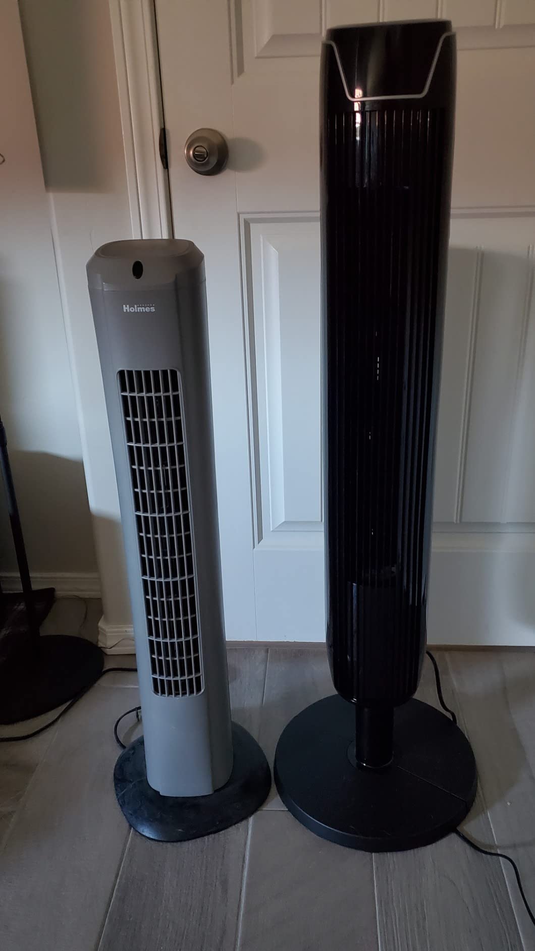 Senville Bladeless Oscillating Tower Fan for Bedroom, Remote, Quiet, Black customer photo 2