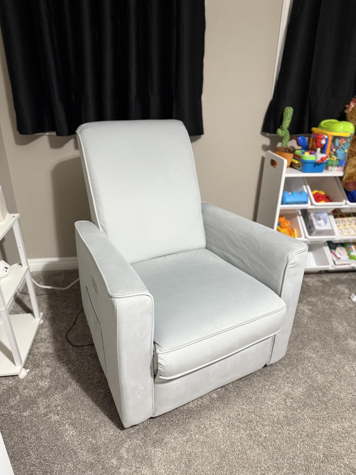 évolur Harlow Upholstered Power Glider Recliner with USB Charging – Rocking & 275° Swivel with Smooth Glide – Greenguard Gold & FSC Certified – Modern Nursery and Living Room Chair in Light Grey customer photo 2
