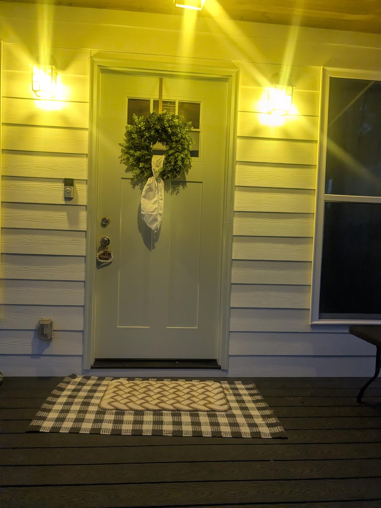 WIHTU Dusk to Dawn Outdoor Wall Lights 2Pack, Classic Exterior Porch Light customer photo 1