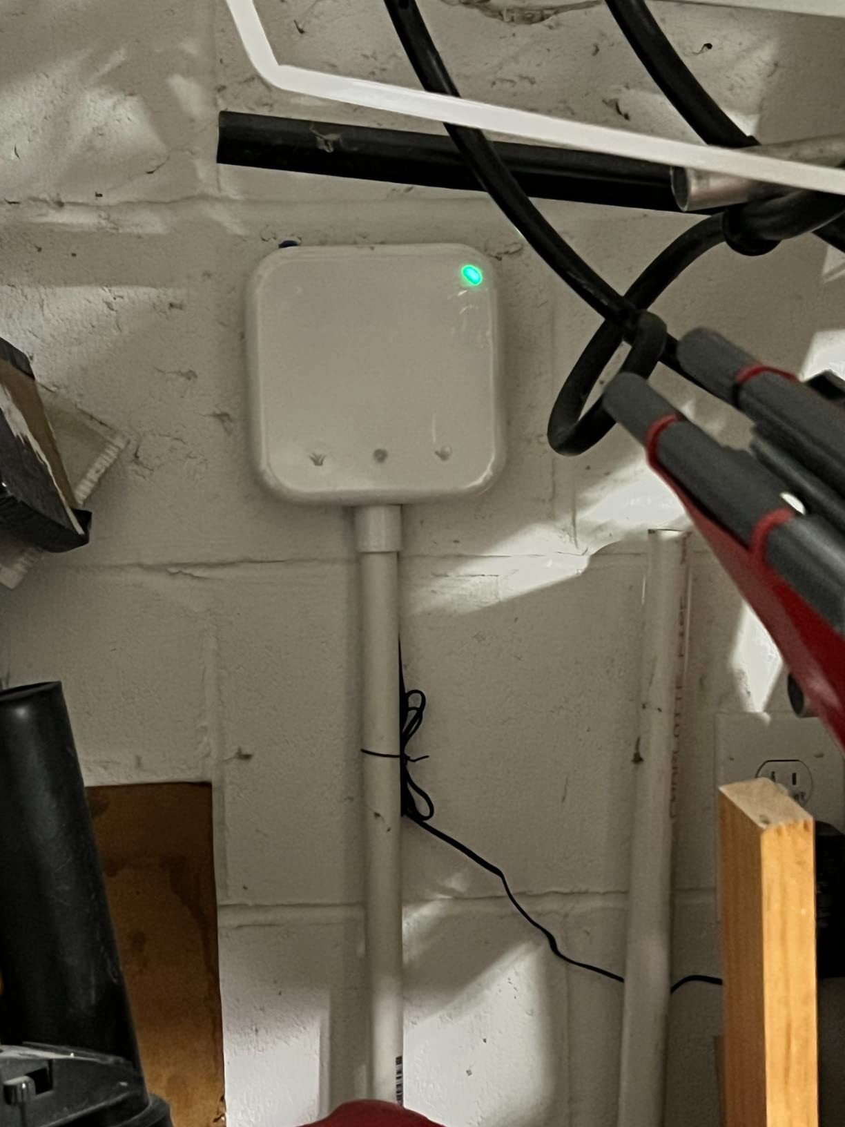 Netro Spark 16Zone Smart Sprinkler Controller Touch Buttons WiFi App-Based customer photo 1