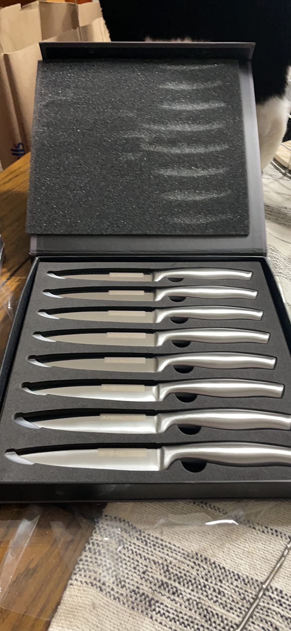 Aiheal Steak Knives, Stainless Steel Steak Knives Set of 8, Never Needs Sharpening Dinner Steak Knife Set, Sharp Micro Serrated Knives customer photo 2
