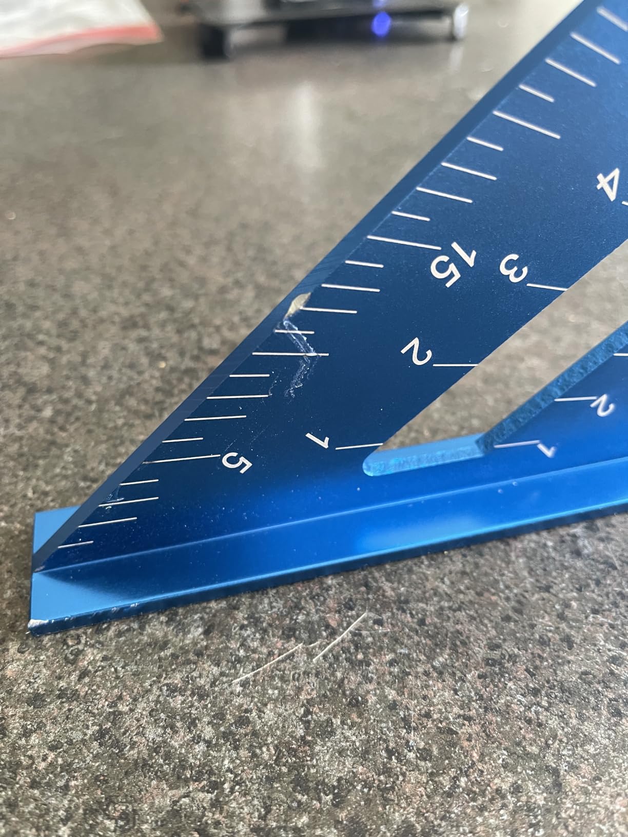 Beslands Aluminum 12-inch Rafter Square Professional Rafter Square Carpenter Measuring Layout Tool Alloy Metal Triangle Ruler Imperial Protractor for Woodworking, Framing, Roofing, and Construction customer photo 1
