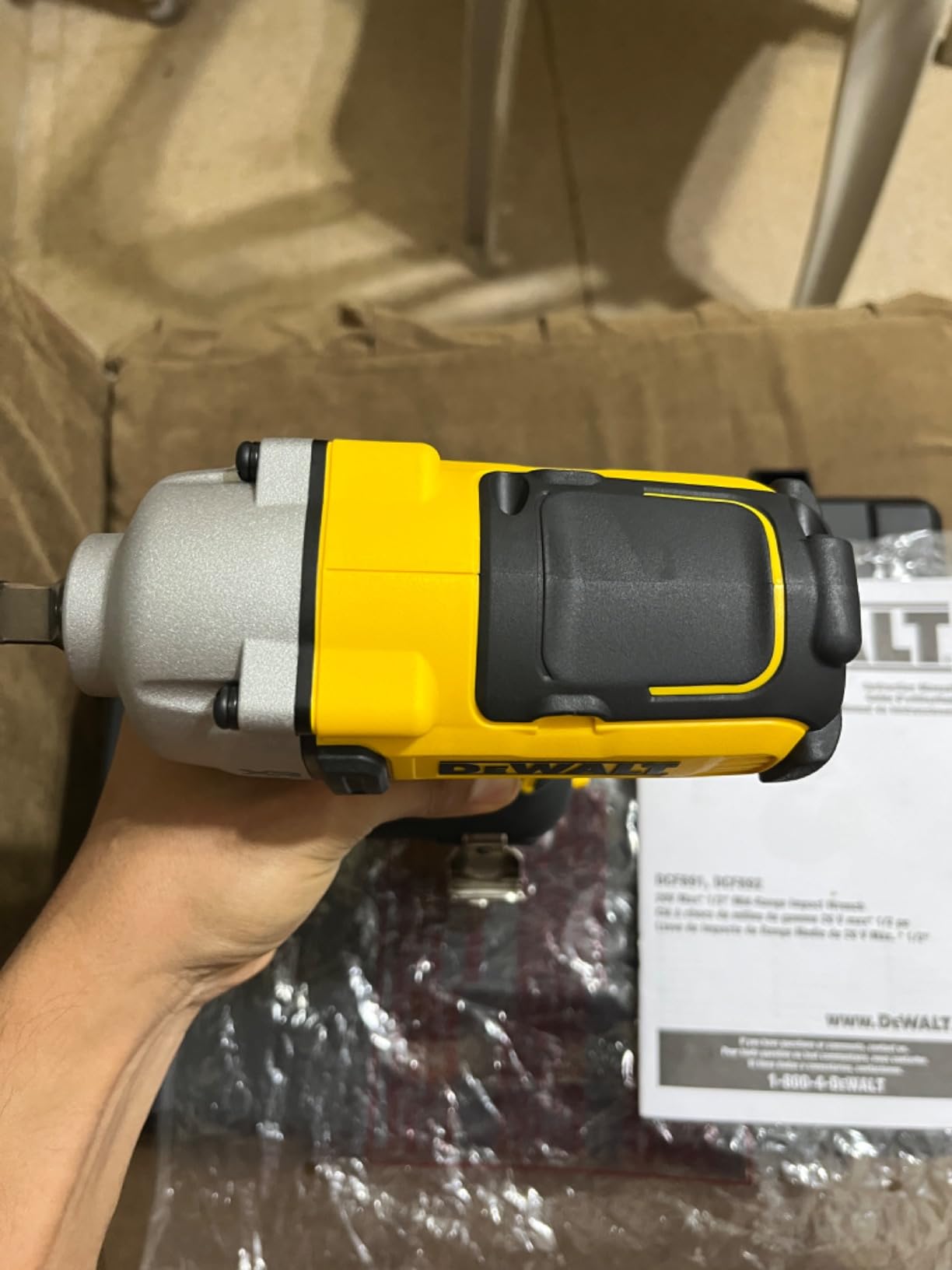 DEWALT 20V MAX Cordless Impact Wrench, 1/2' Hog Ring, Includes LED Work Light and Belt Clip, Bare Tool Only (DCF891B) customer photo 1