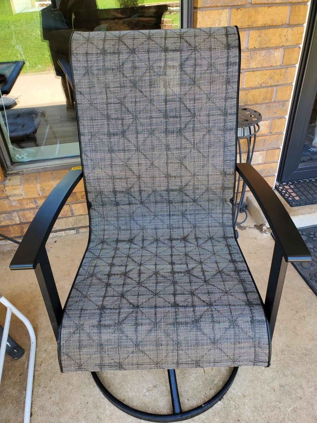 Grand patio Outdoor Swivel Dining Chairs Set of 2, 360 Degree Mesh Sling Rocker Sets for Deck, Garden Backyard, Black & Grey Plaid customer photo 2