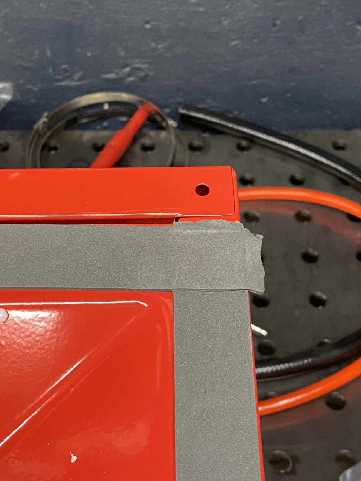 25 Gallon Bench Top Air Sandblasting Cabinet,Red customer photo 1