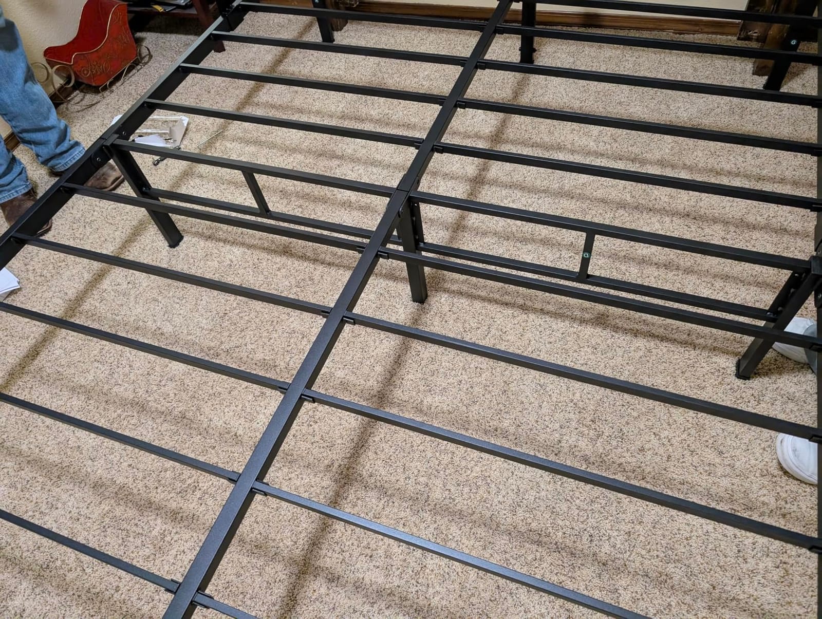FUIOBYVV Queen Bed Frame, 14 Inch Heavy Duty Metal Platform Bed Frame Queen Size Support Up to 3500 lbs, No Box Spring Needed,Headboard Holes,Steel Slat Support,Noise Free,Easy Assembly customer photo 1