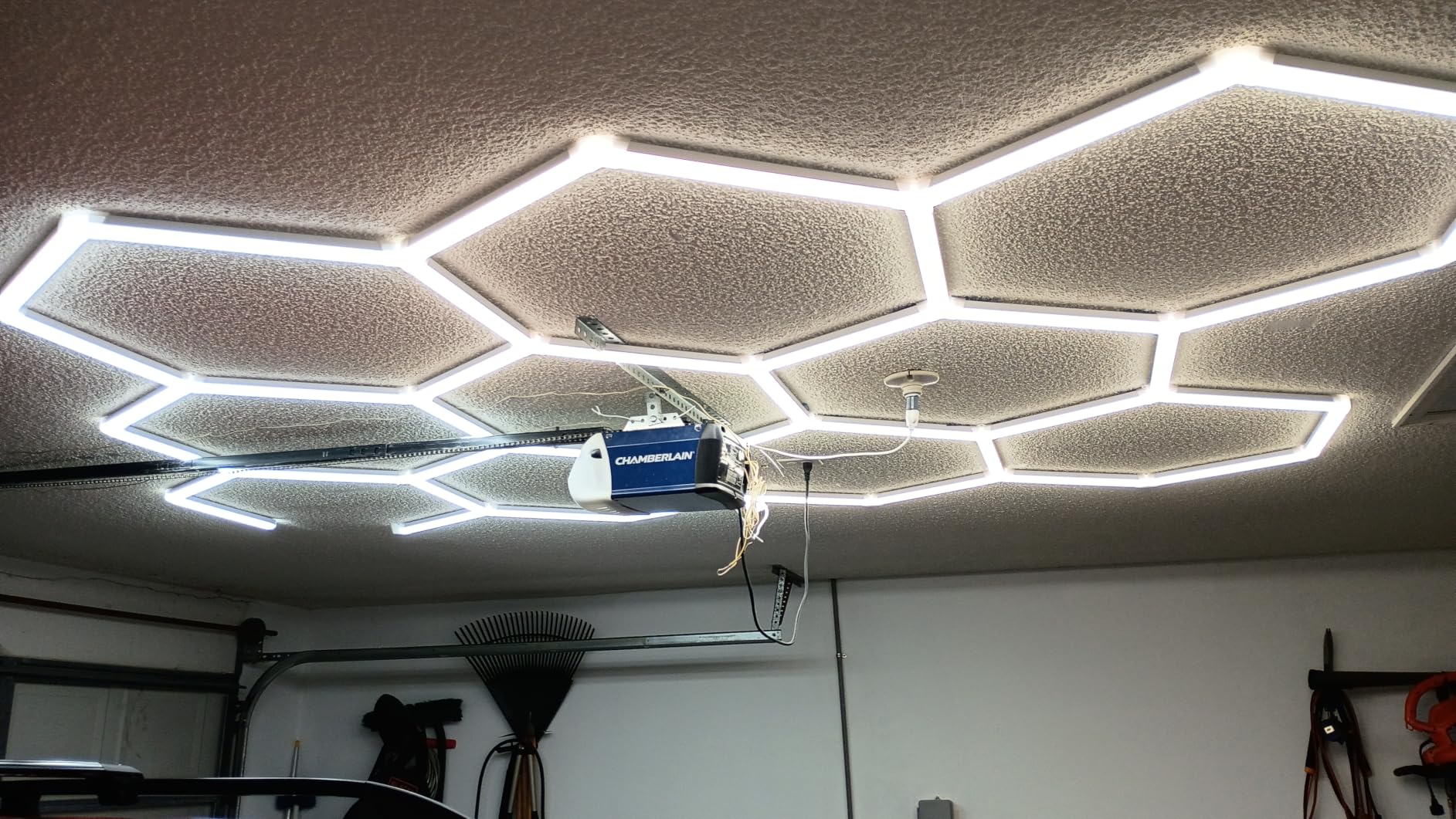 LZHOME Hexagon 5000K LED Garage Lights: 25 Pack Updated 1.31-inch Wider Size,26300LM Super Bright Hex Lighting Ceiling LED Shop Light for Garage, Car Detailing, Workshop, Warehouse, Gym, Basement customer photo 1