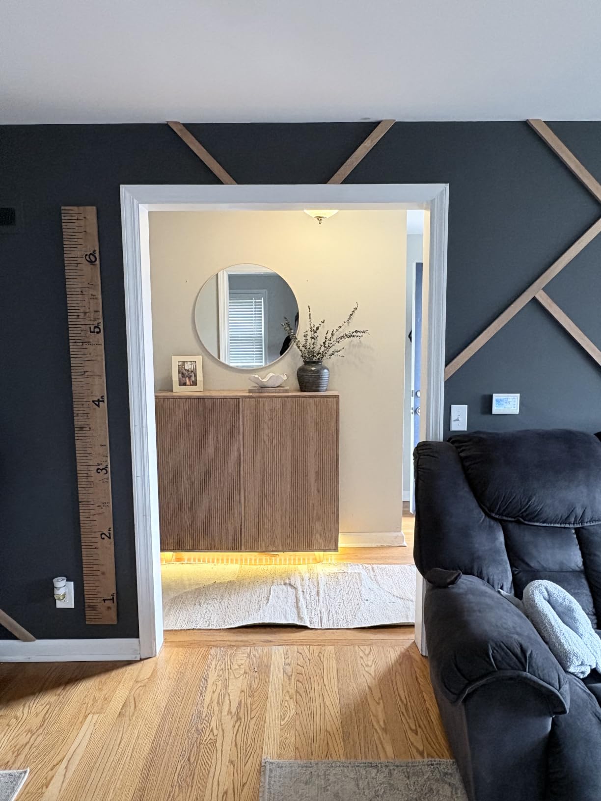 DAYBETTER Under Cabinet Lights, 6 PCS Under Cabinet Lighting with Remote, Dimmable LED Strip Lights for Bedroom, LED Lights for Kitchen Cabinet, Counter Shelf 2700K-6500K Warm to Daylight White, 9.8ft customer photo 1