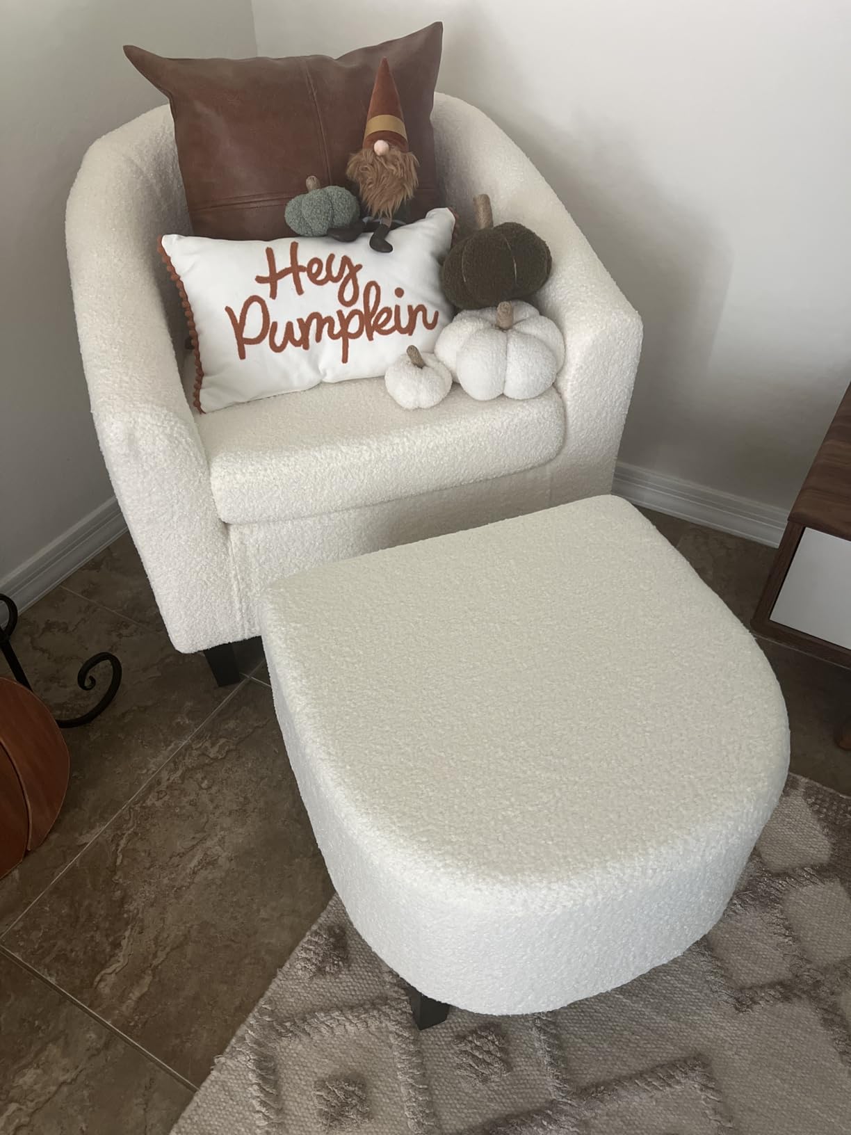 Yaheetech Accent Chairs with Ottoman, Boucle Fabric Barrel Chairs, Ivory customer photo 2