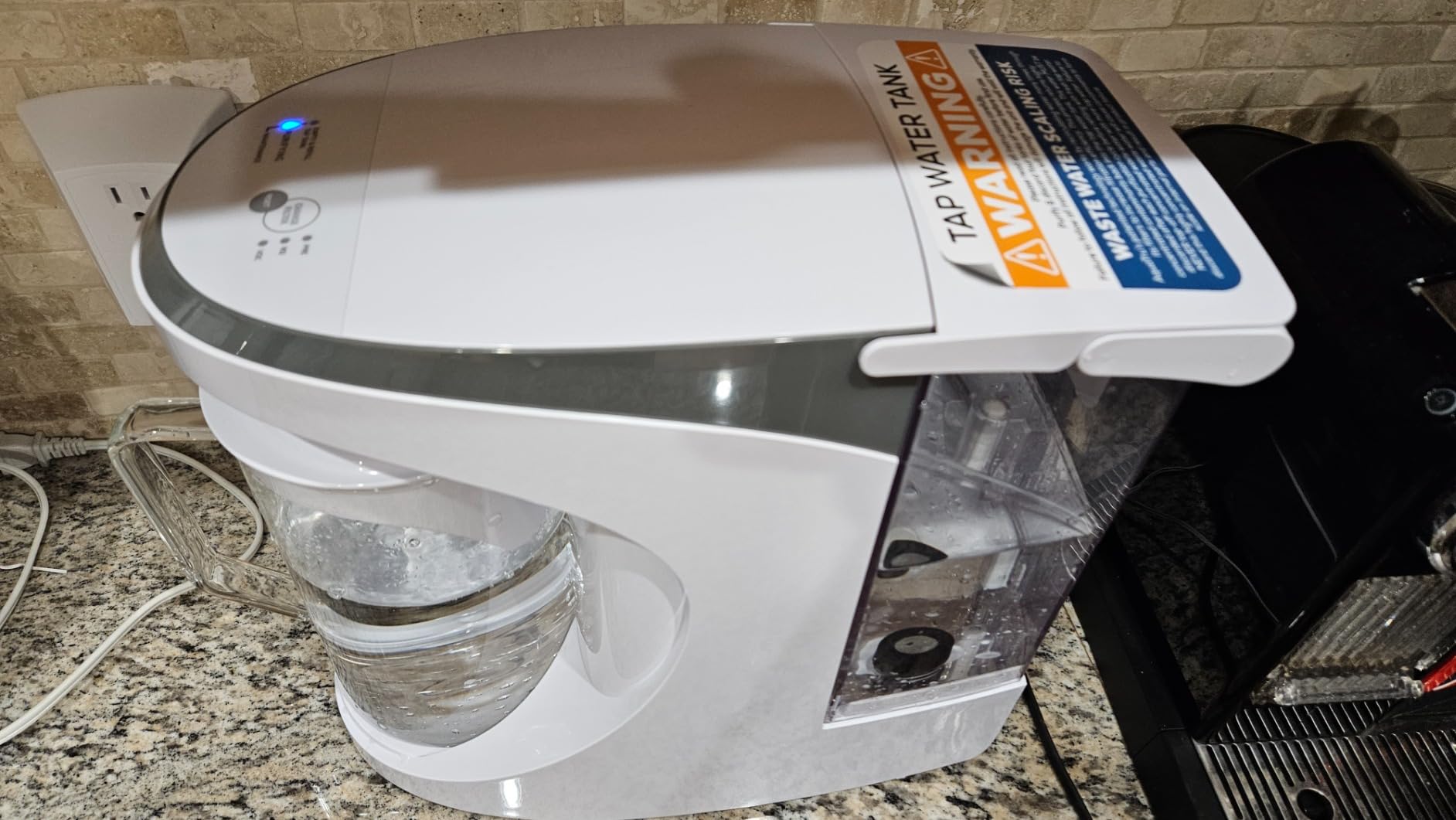 AquaTru Glass Carafe Alkaline Countertop Reverse Osmosis Water Purifier | 4 Stage RO System | Removes 84 Contaminants Including PFOA & PFOS (PFAS), Lead and Microplastics | Adds Alkaline Minerals customer photo 2