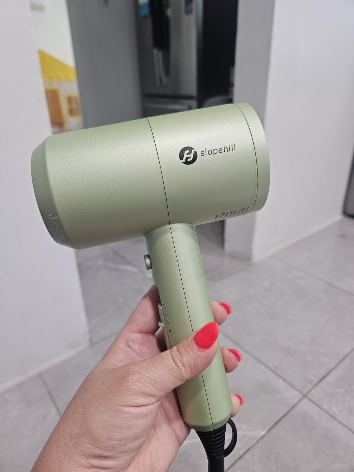 slopehill Professional Ionic Hair Dryer, Powerful 1800W Fast Drying Low Noise Blow Dryer with 2 Concentrator Nozzle 1 Diffuser Attachments for Home Salon Travel (Pink) customer photo 2