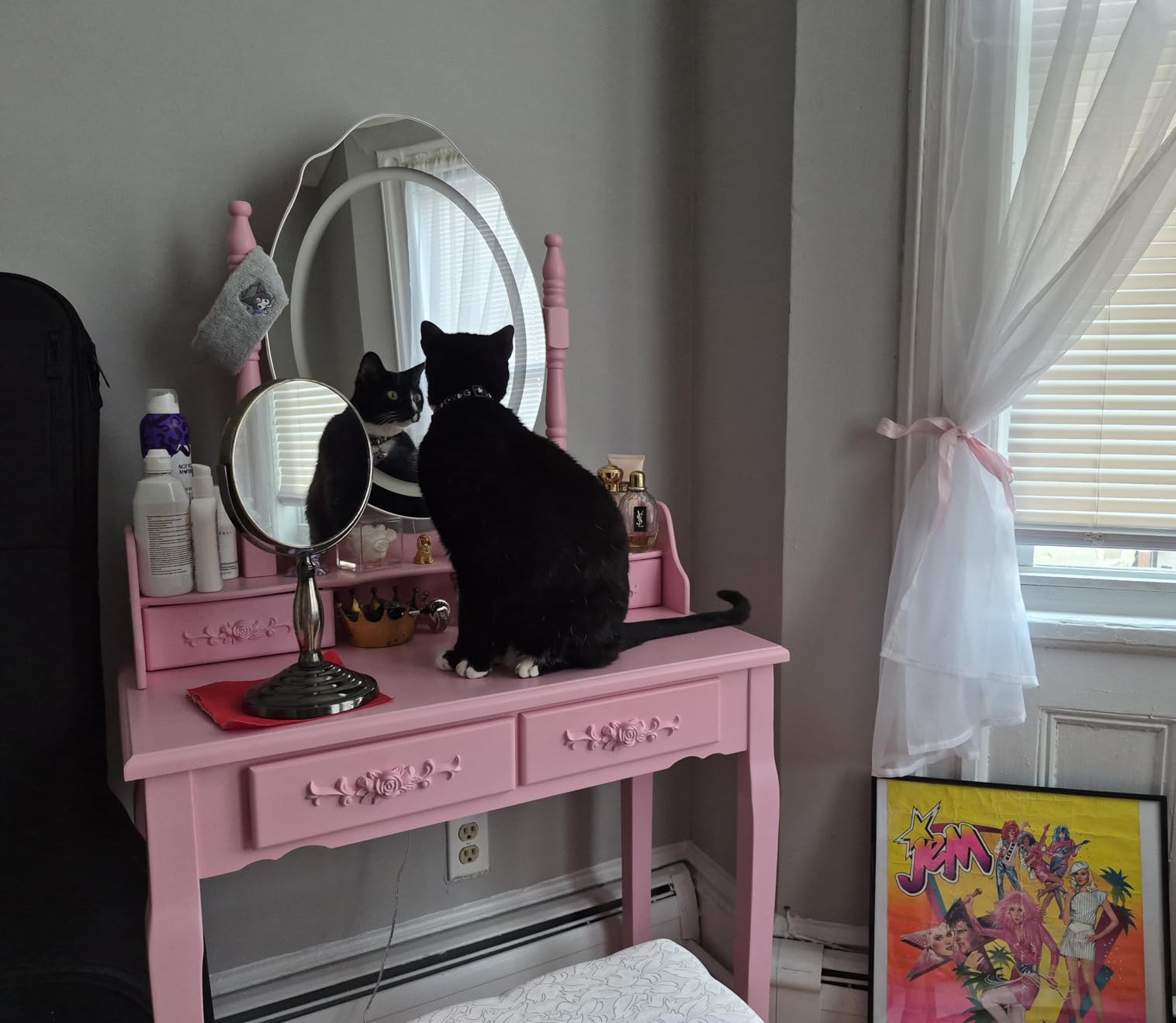 Vanity Desk with Mirror and Lights, Makeup Table with Cushioned Stool Set customer photo 1